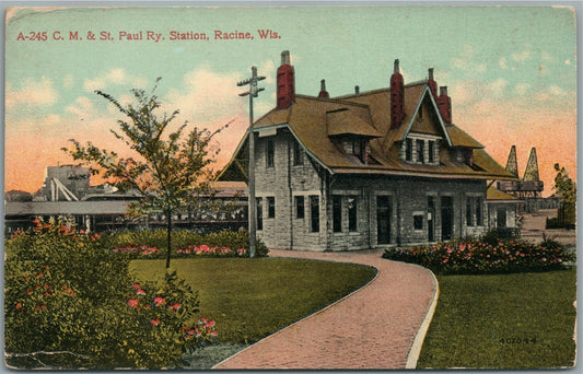 RACINE WI RAILWAY STATION RAILROAD DEPOT ANTIQUE POSTCARD