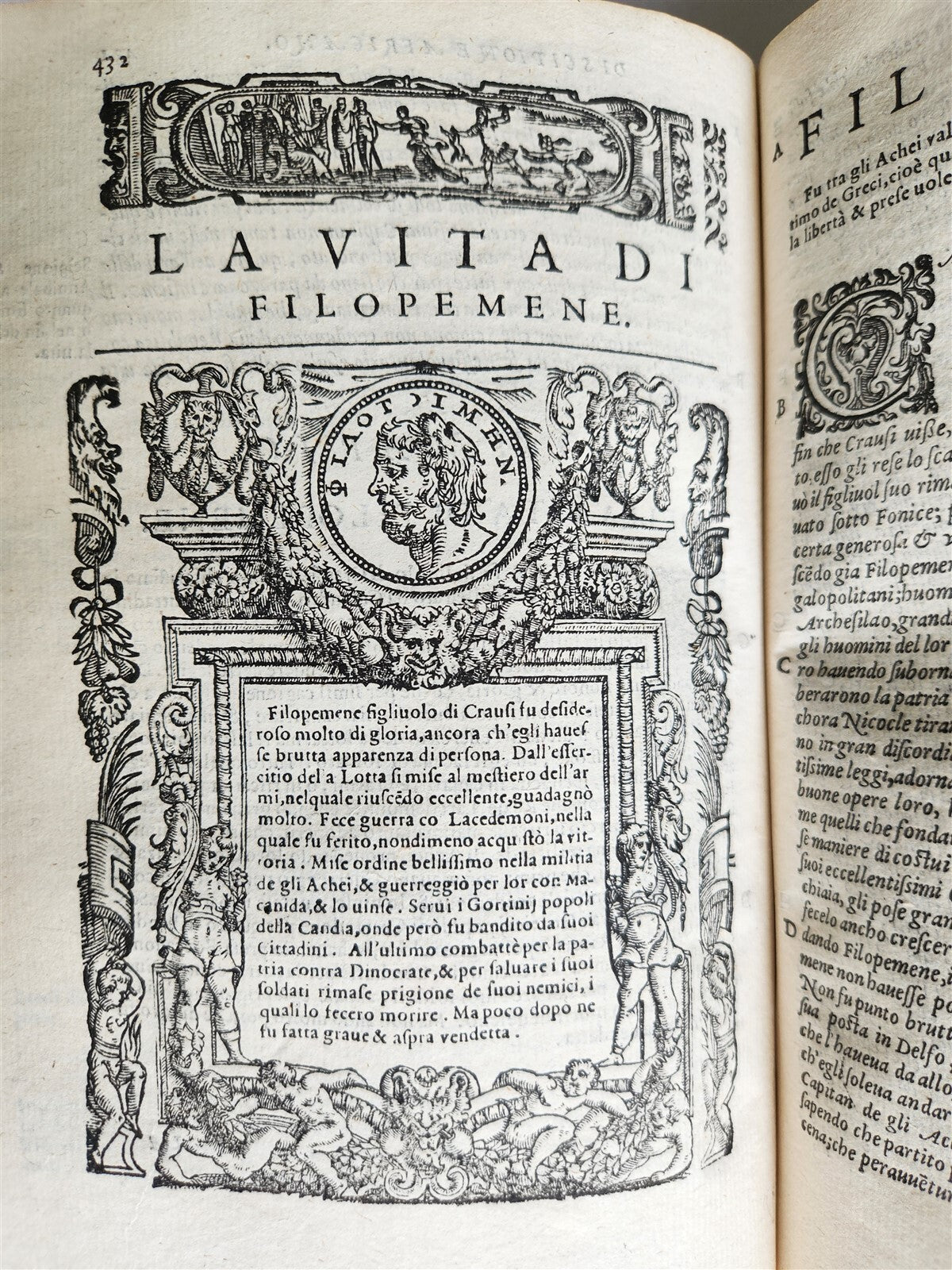 1582 PLUTARCH LIVES of ILLUSTRIOUS GREEK & ROMANS 2 VOLUMES antique ILLUSTRATED