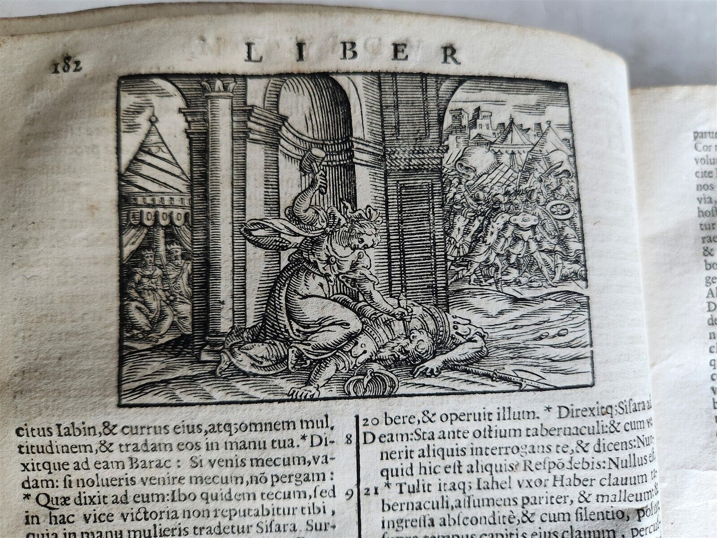 1697 BIBLE ILLUSTRATED antique VELLUM BOUND in LATIN BIBLIA SACRA