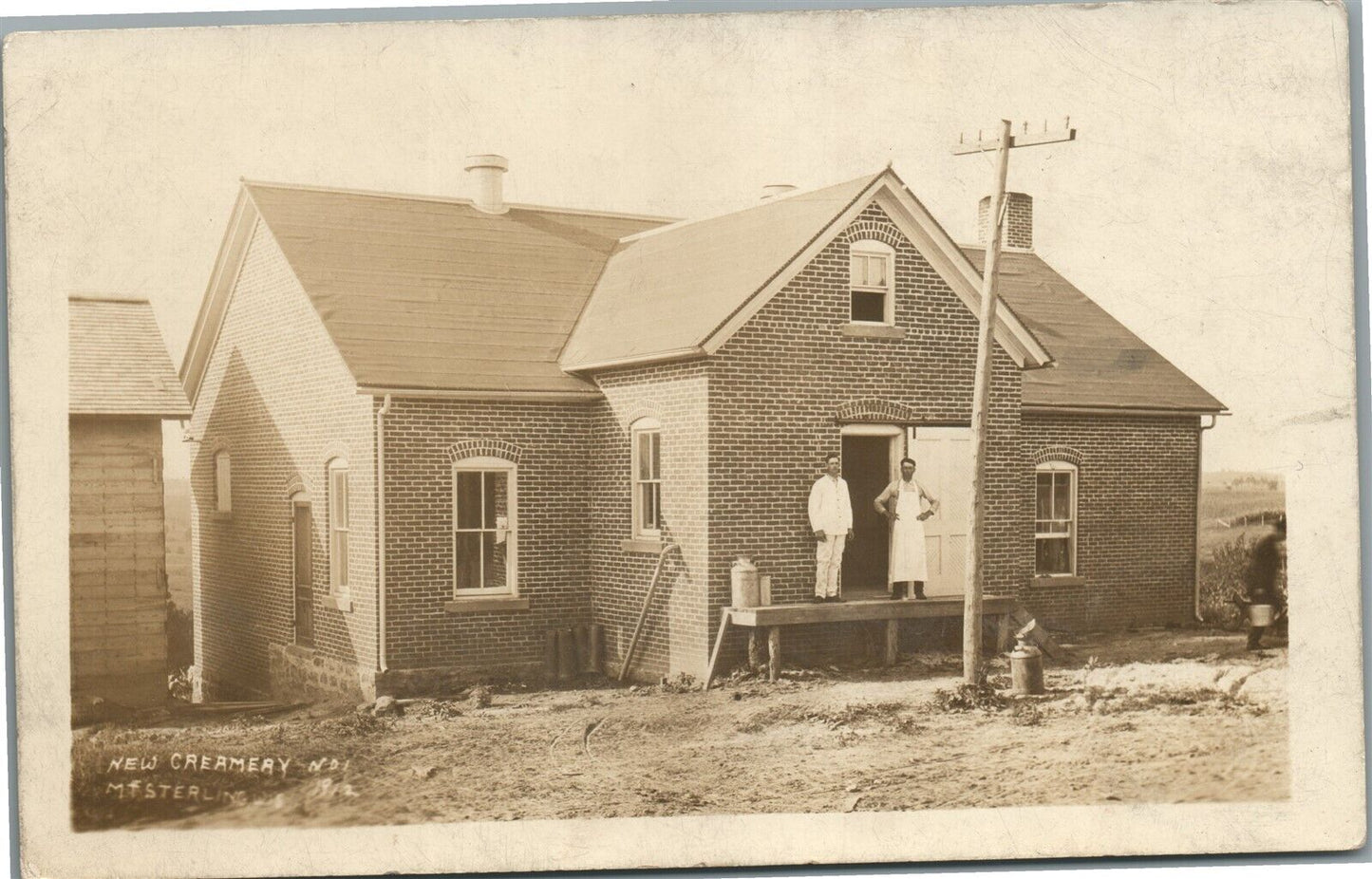 MT.STERLING WI CREAMERY ANTIQUE REAL PHOTO POSTCARD RPPC