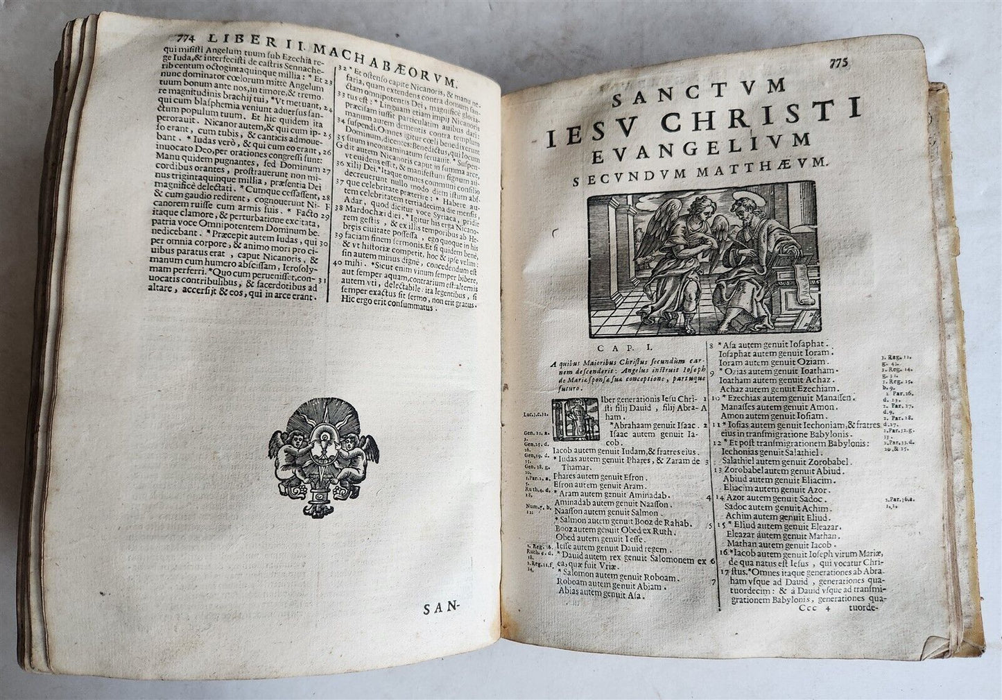 1697 BIBLE ILLUSTRATED antique VELLUM BOUND in LATIN BIBLIA SACRA