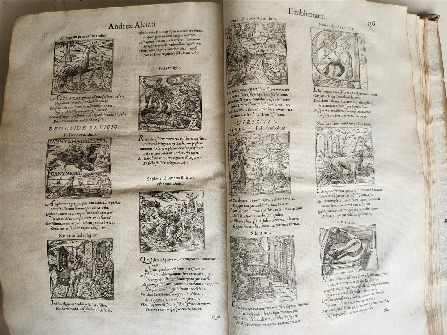 1560 ANDREA ALCIATO ILLUSTRATED FOLIO antique Alciati iuriscons. mediolanensis