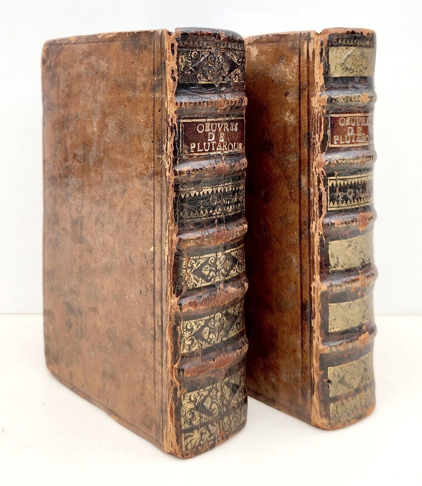 1576-1577 PLUTARCH 2 VOLUMES antique in FRENCH ANCIENT PHILOSOPHY 16th CENTURY
