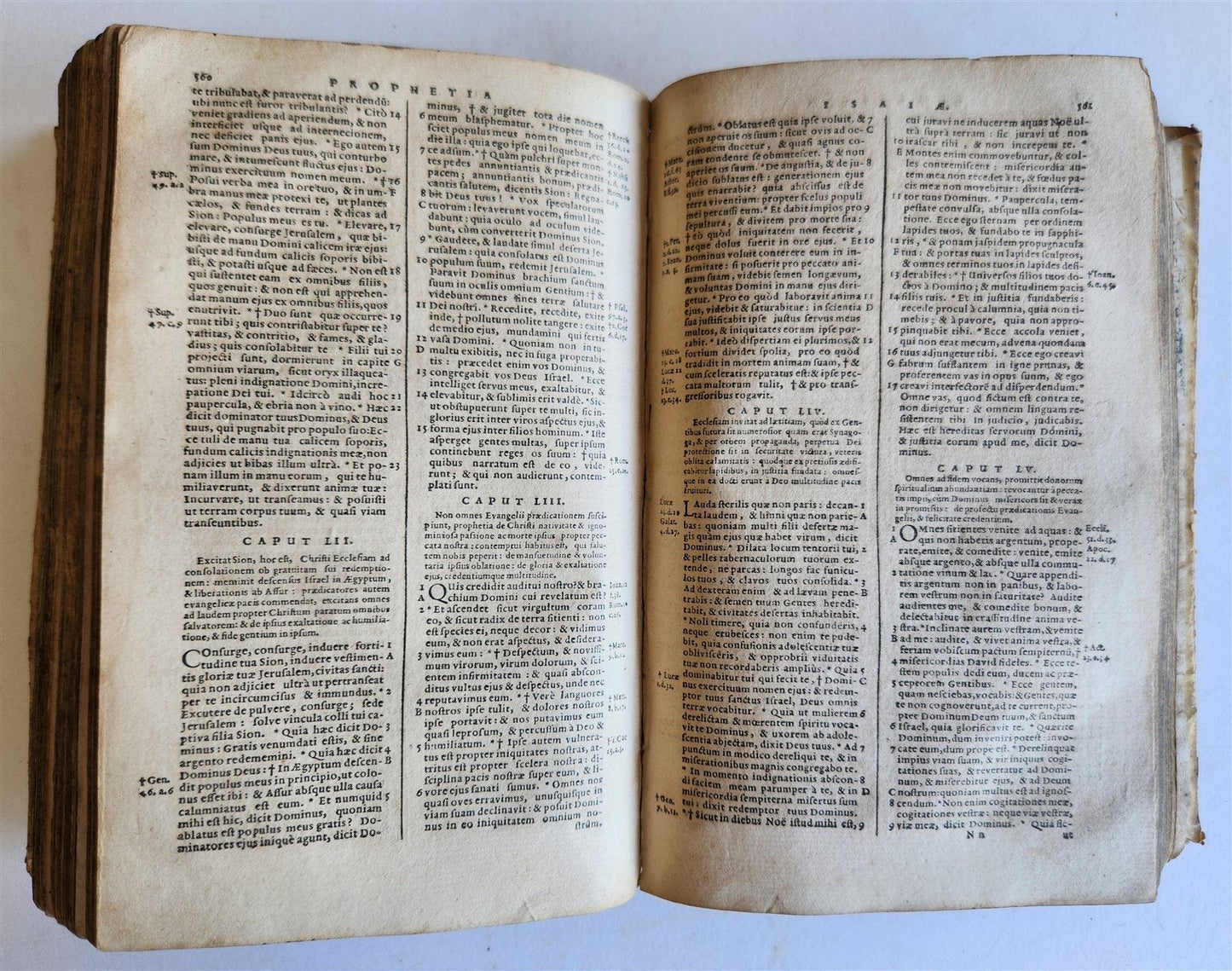 1679 BIBLE in LATIN antique vellum bound OLD & NEW TESTAMENT BIBLIA SACRA