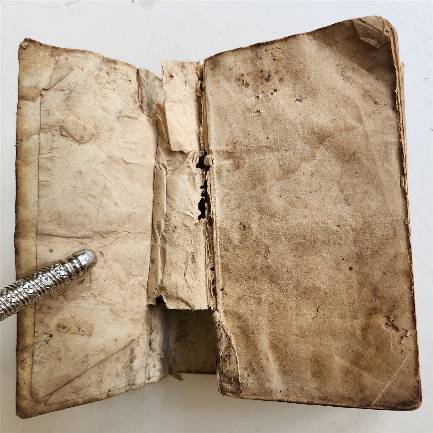 1590 HISTORY of WORLD'S RELIGIONS antique 16th CENTURY VELLUM BOUND