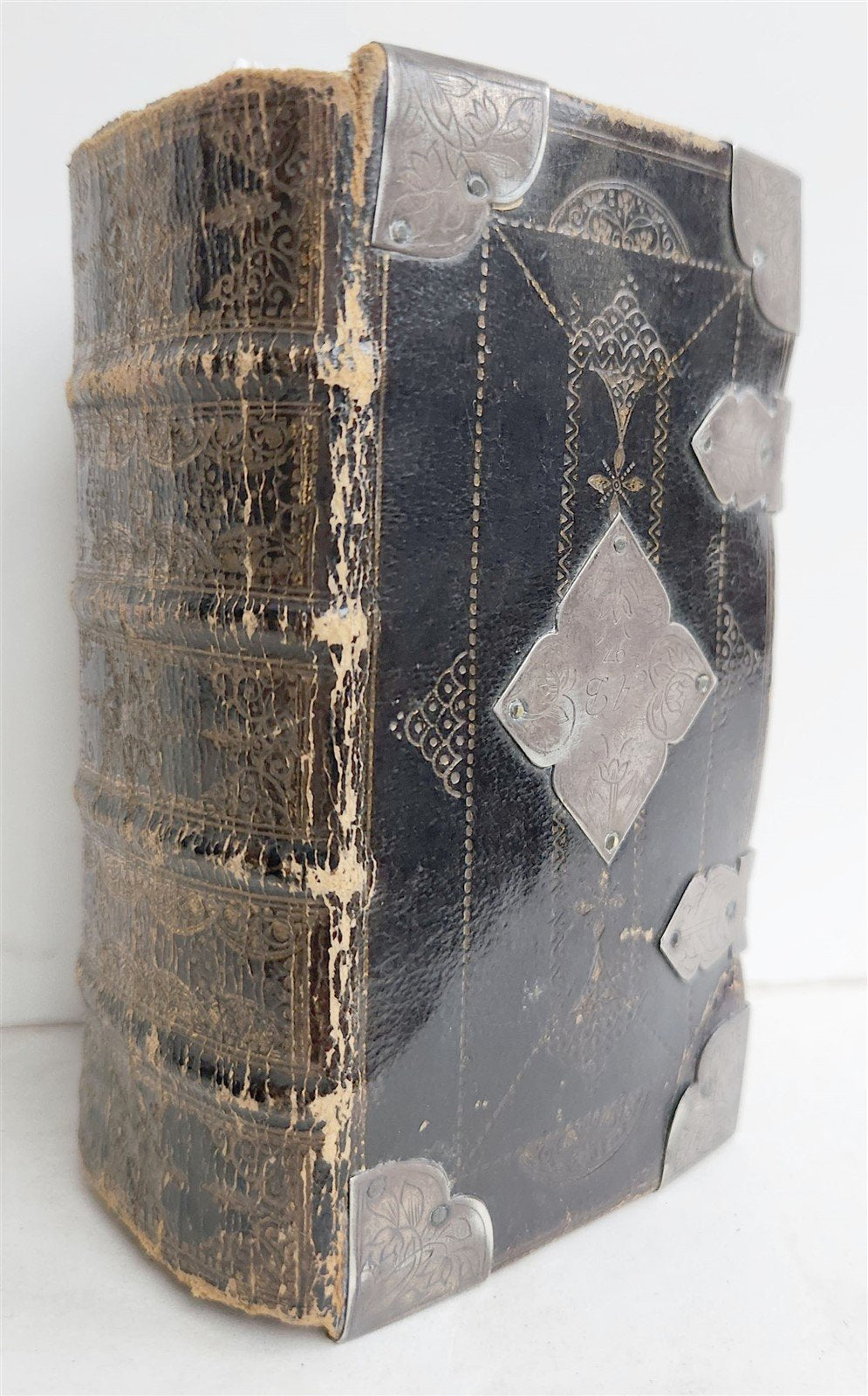 1697 BIBLE in ENGLISH OLD & NEW TESTAMENT antique w/ SILVER DECORATIONS & CLASPS