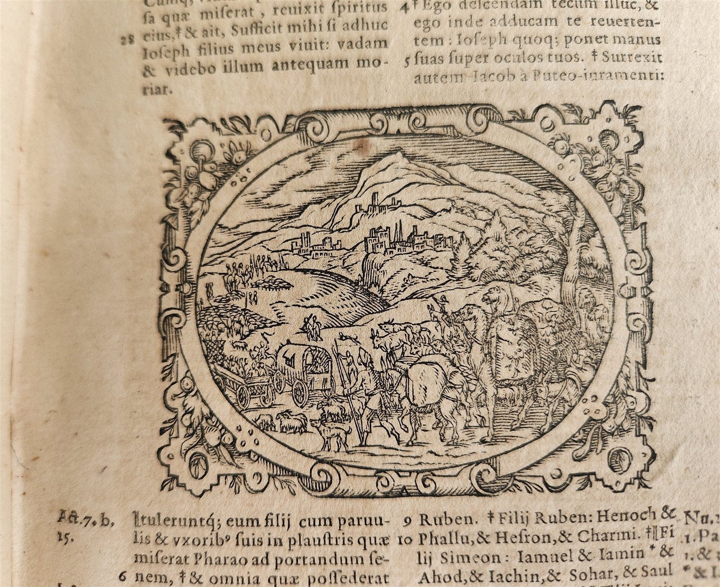 1571 BIBLE in LATIN ILLUSTRATED w/ 135 WOODCUTS antique PIGSKIN w/ METAL CORNERS