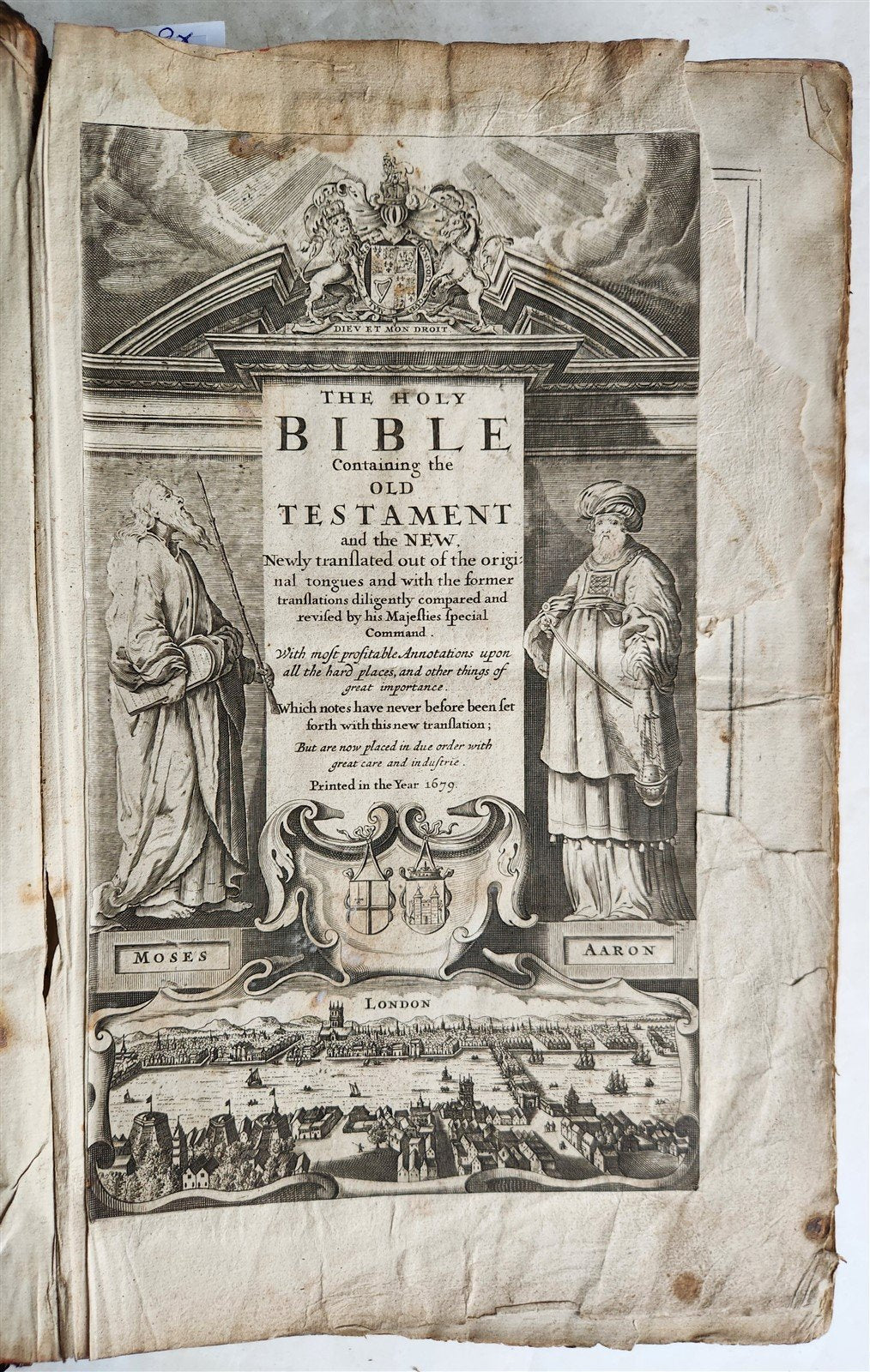 1715 BIBLE in ENGLISH antique ILLUSTRATED w/6 MAPS PIGSKIN FOLIO w/METAL CORNERS