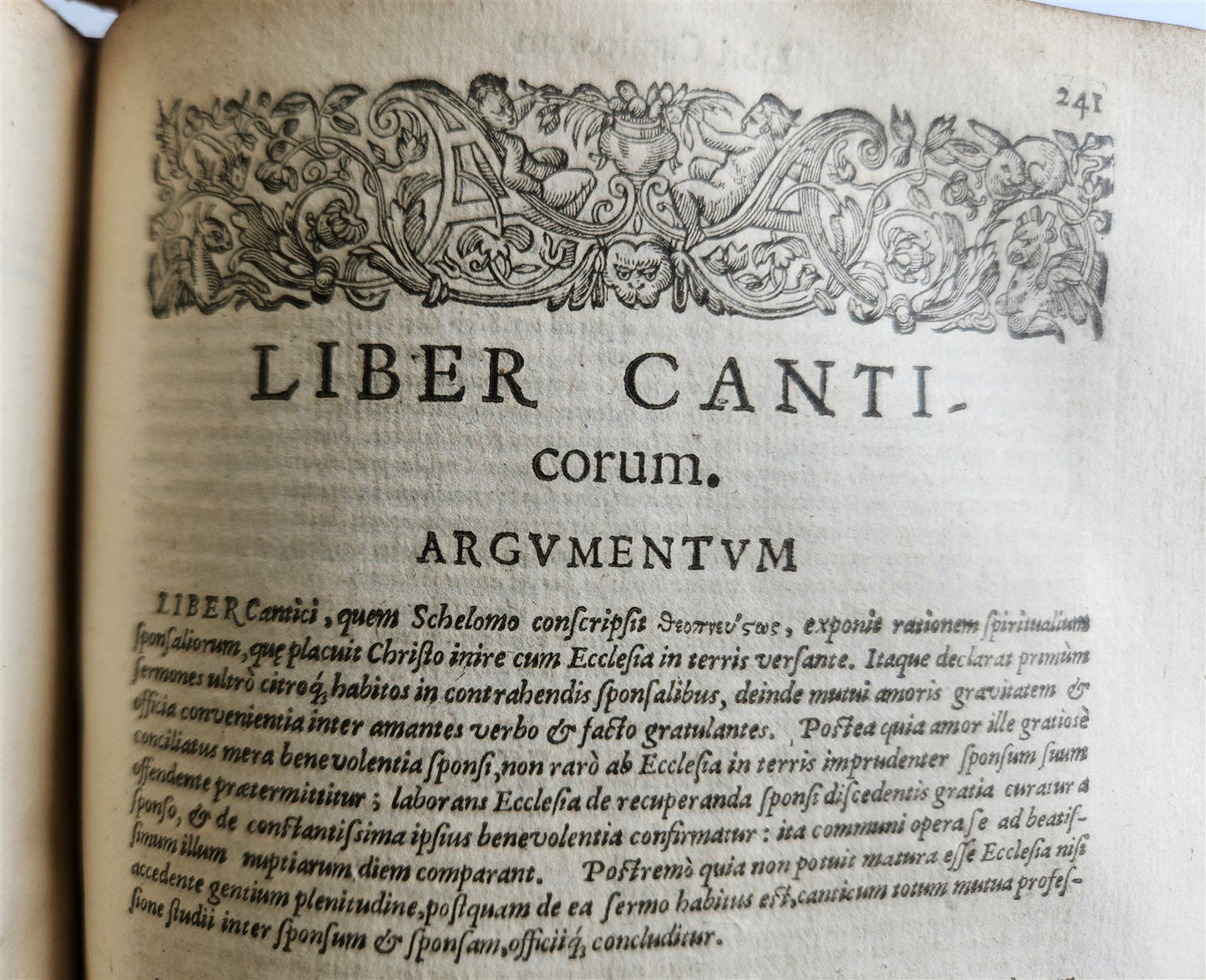 1580 BIBLE FIRST LATIN BIBLIA PRINTED in ENGLAND by Christopher Barker antique