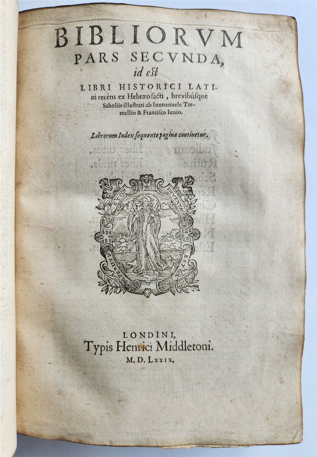 1580 BIBLE FIRST LATIN BIBLIA PRINTED in ENGLAND by Christopher Barker antique