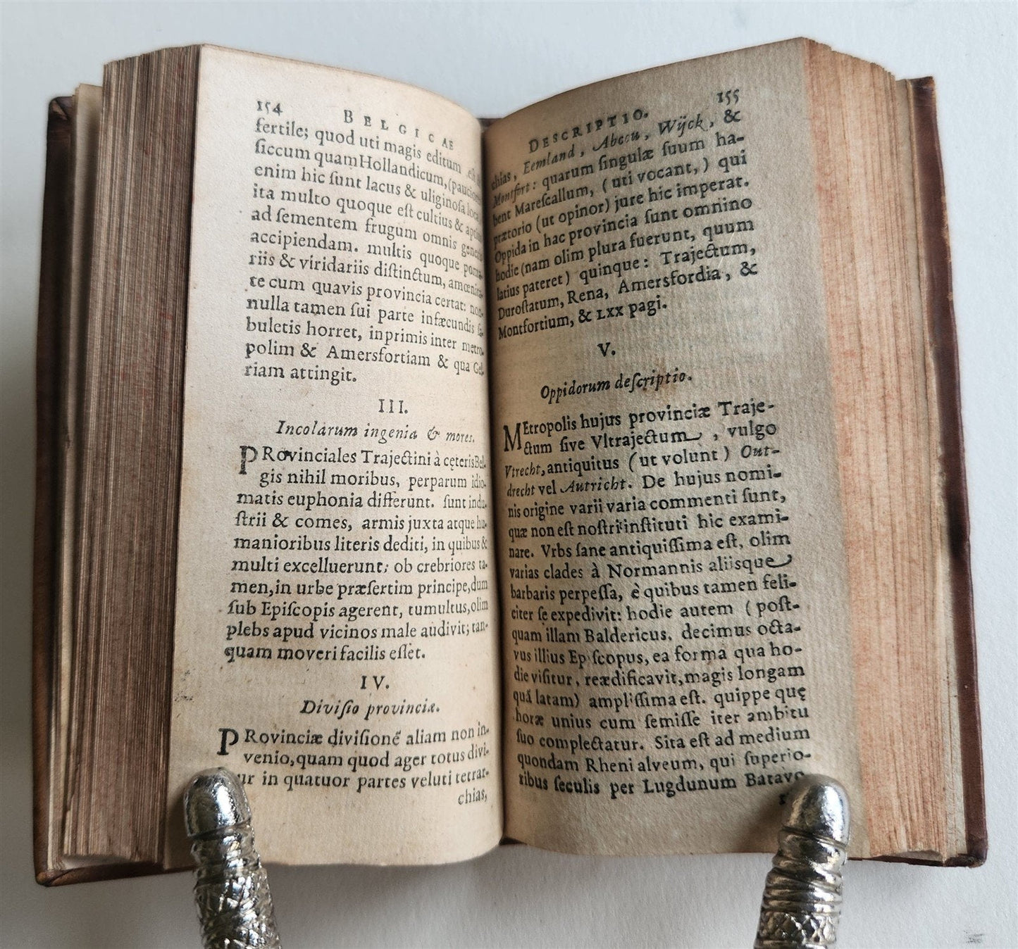 1630 BELGII CONFEDERATI RESPUBLICA antique BELGIUM HISTORY ELZEVIER PRESS