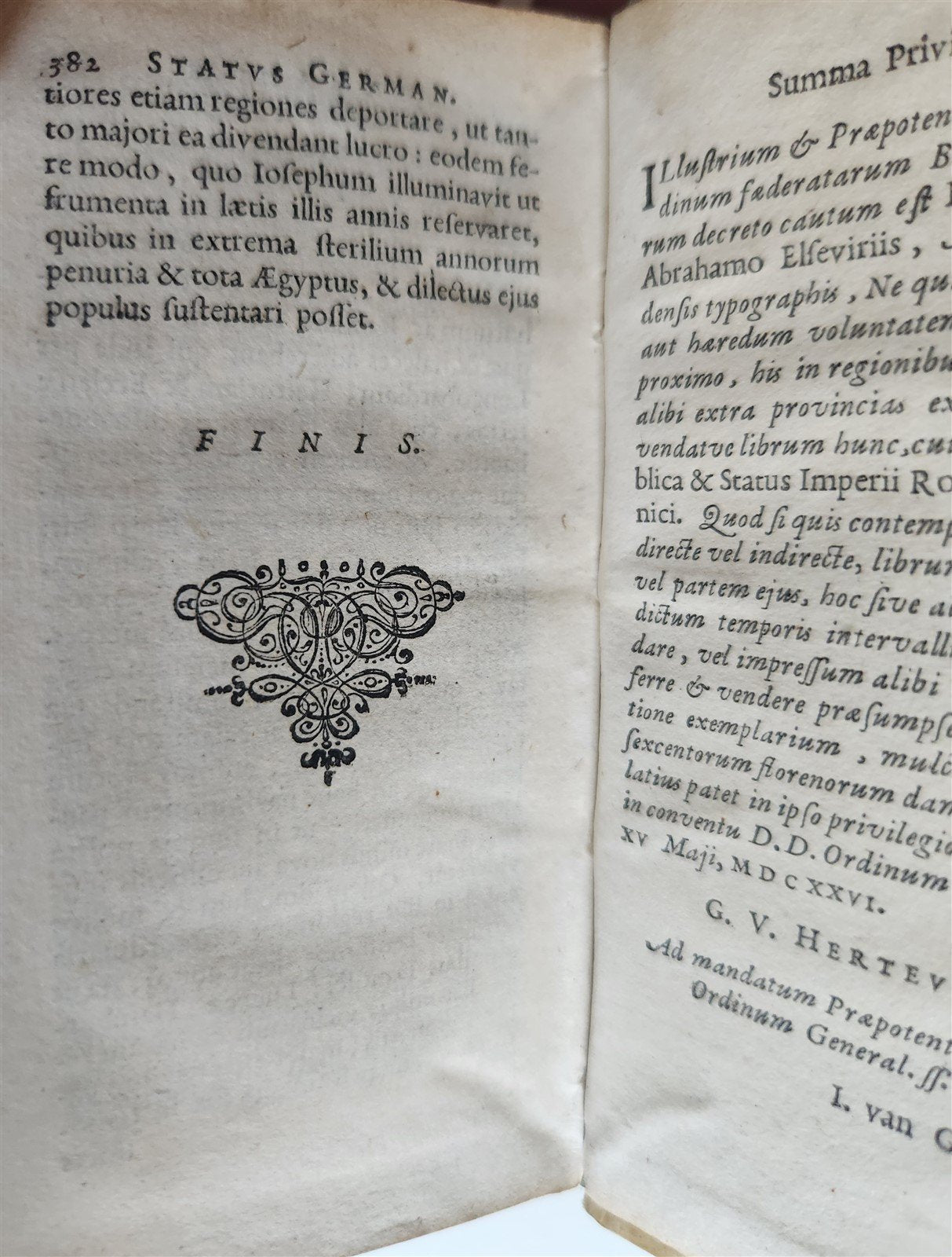 1634 RESPUBLICA ET STATUS IMPERII ROMANO GERMANICI antique ELZEVIER VELLUM BOUND