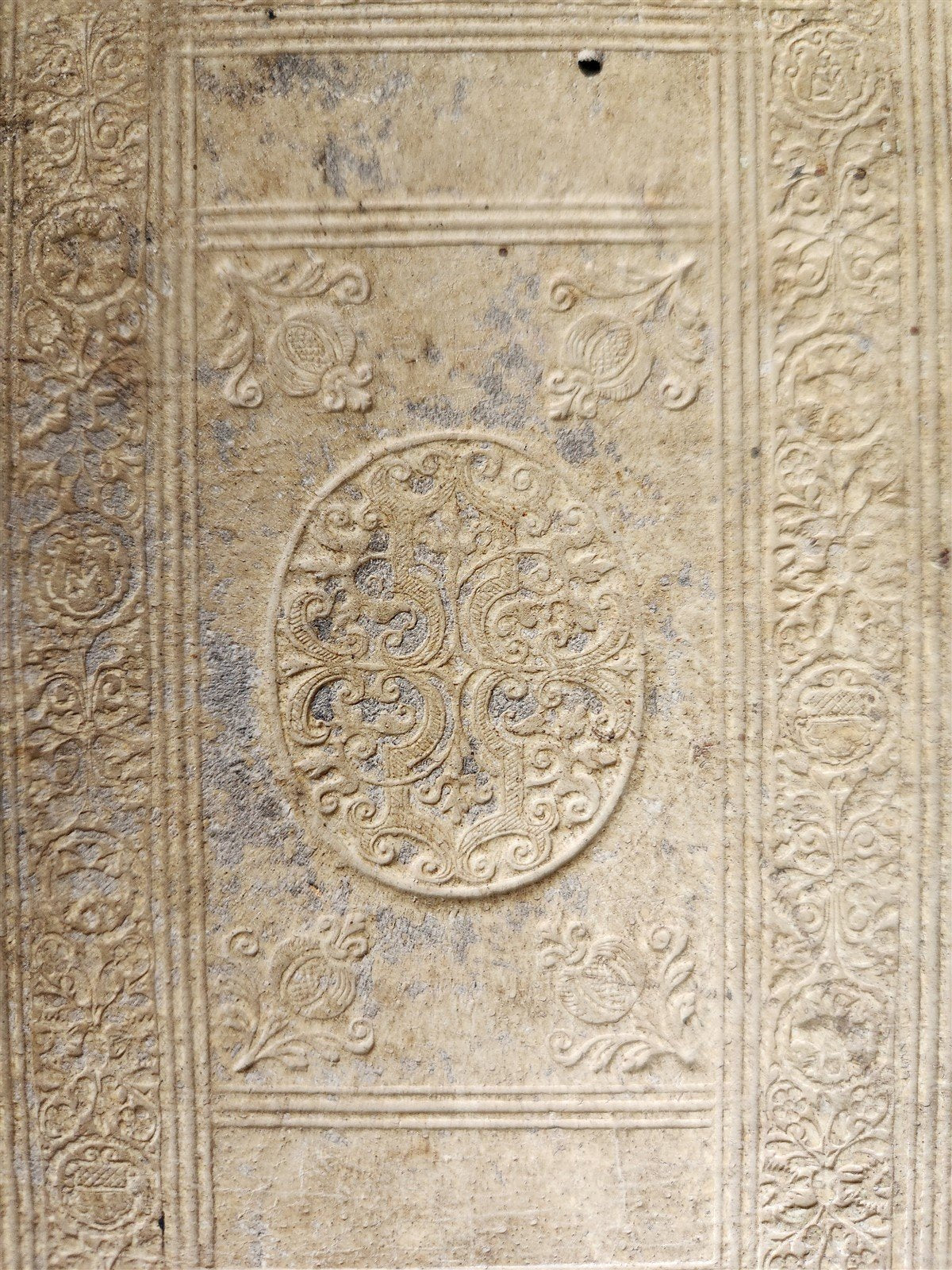 1600 BIBLE in LATIN ILLUSTRATED BIBLIA LATINA antique PIGSKIN BINDING 16th cent.