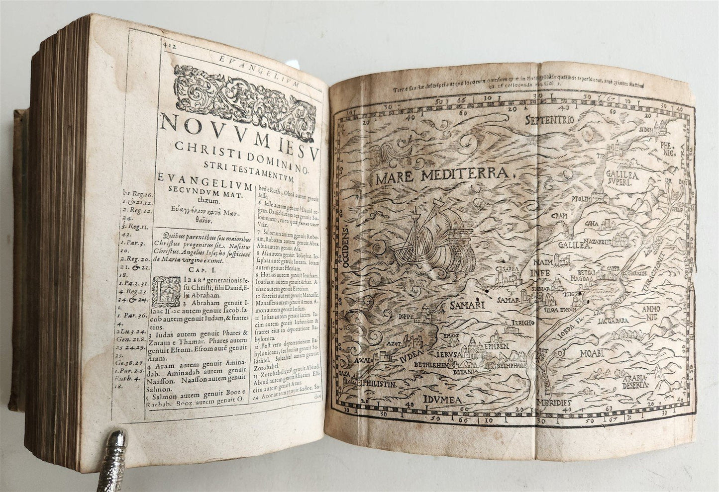 1600 BIBLE in LATIN ILLUSTRATED BIBLIA LATINA antique PIGSKIN BINDING 16th cent.