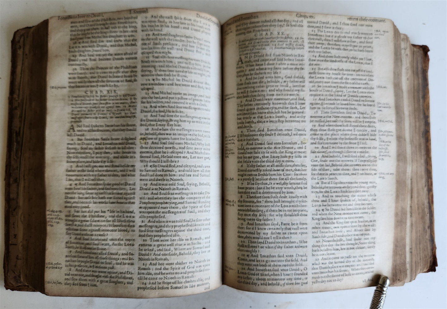 1630 BIBLE in ENGLISH antique 17th CENTURY original binding