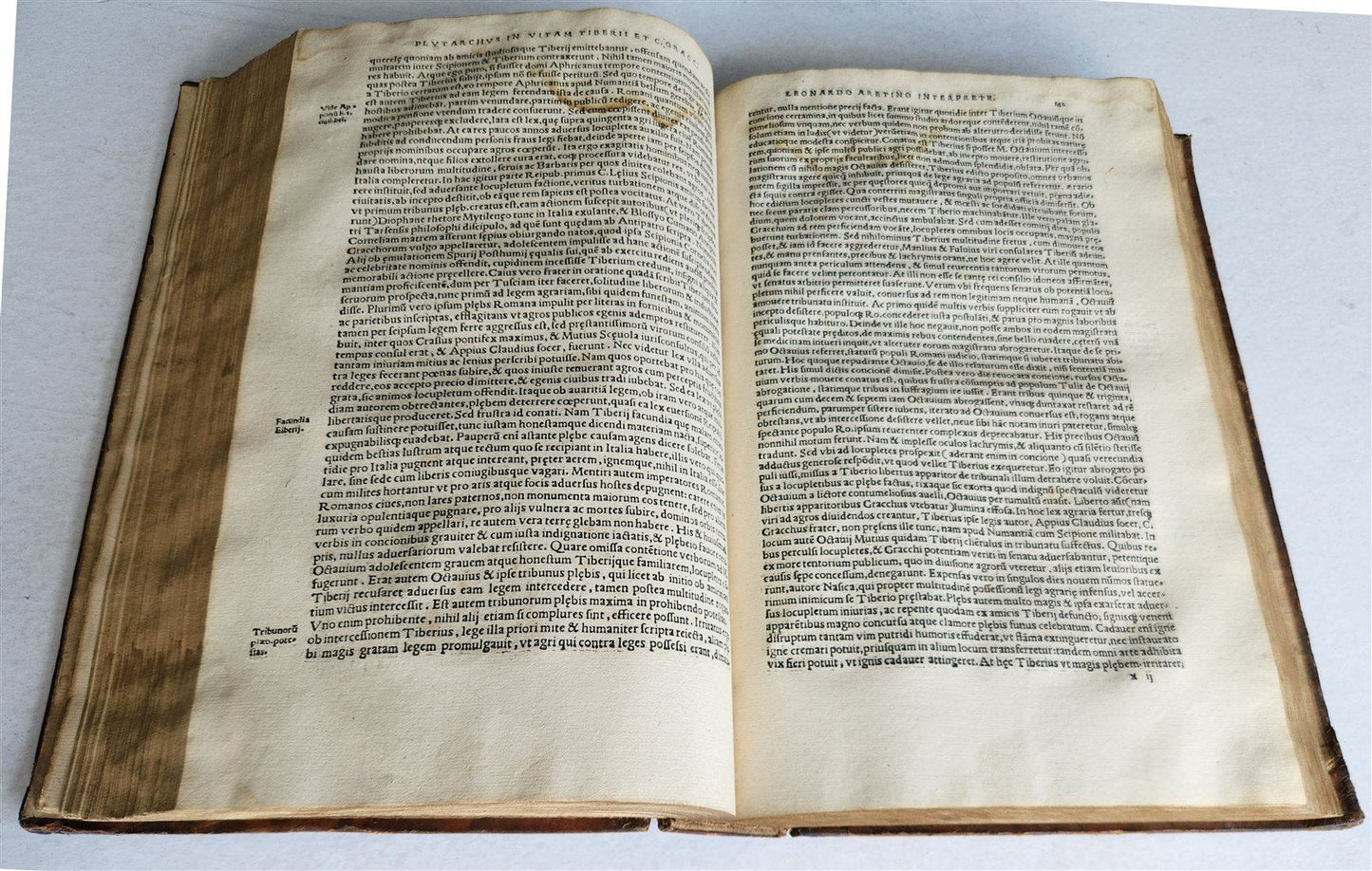 1532 PLUTARCH Vitae graecorum romanorum quae illustrium antique ARMORIAL FOLIO