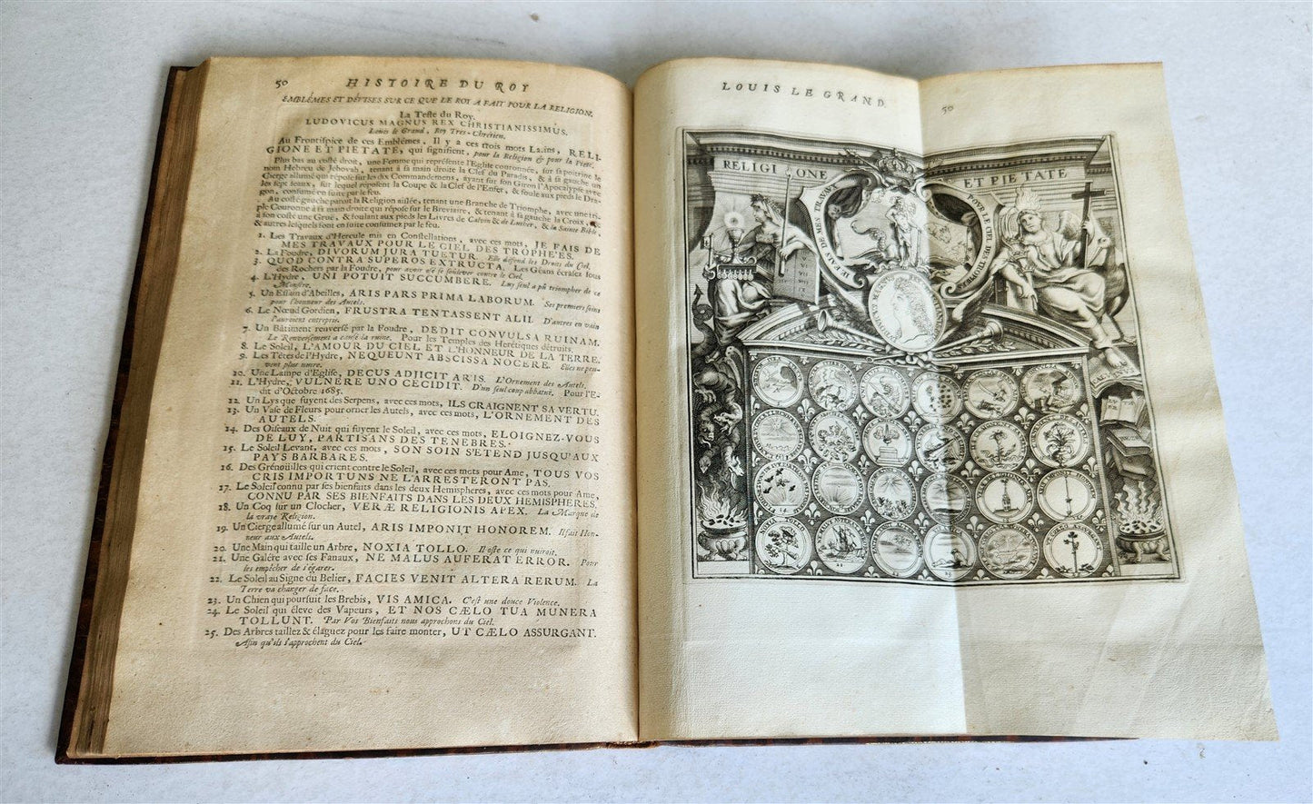 1691 HISTOIRE DU ROY LOUIS LE GRAND ILLUSTRATED antique ARMORIAL BINDING