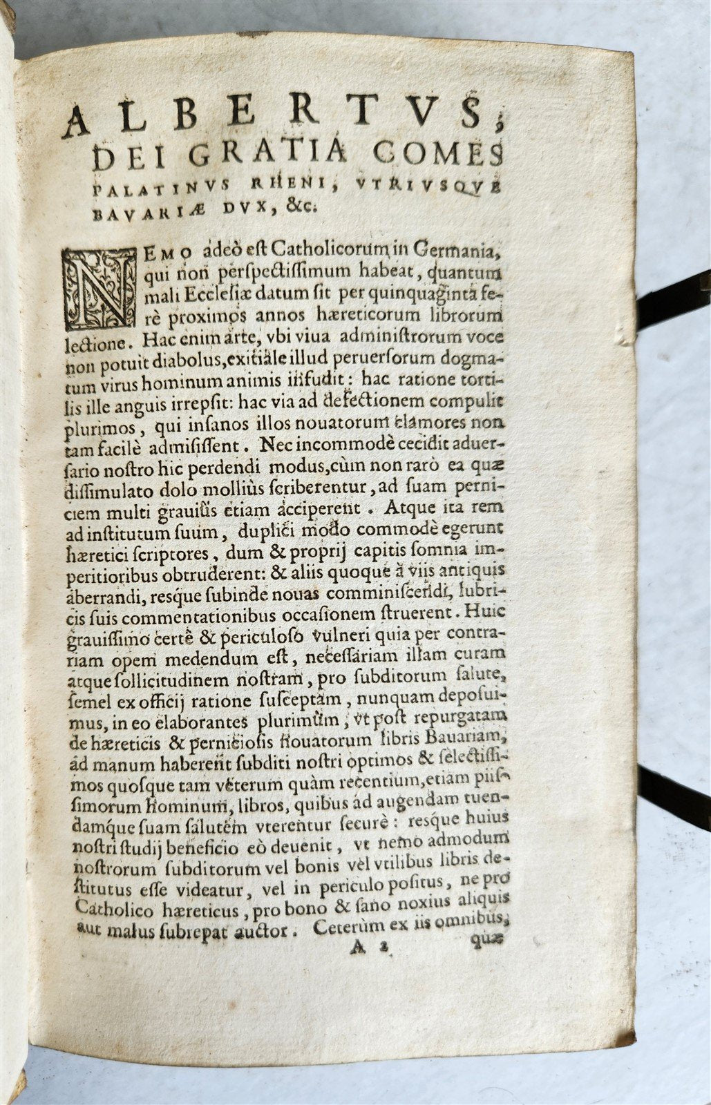 1601 CATECHISMUS by PLANTIN PRESS antique PIGSKIN over WOOD BINDING w/ CLASPS