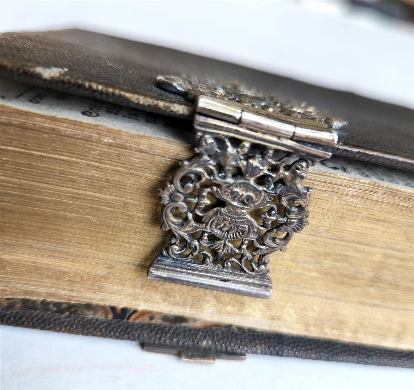 1771 BIBLE in GERMAN STINGRAY BINDING w/SILVER CLASPS antique ILLUSTRATED ZURICH