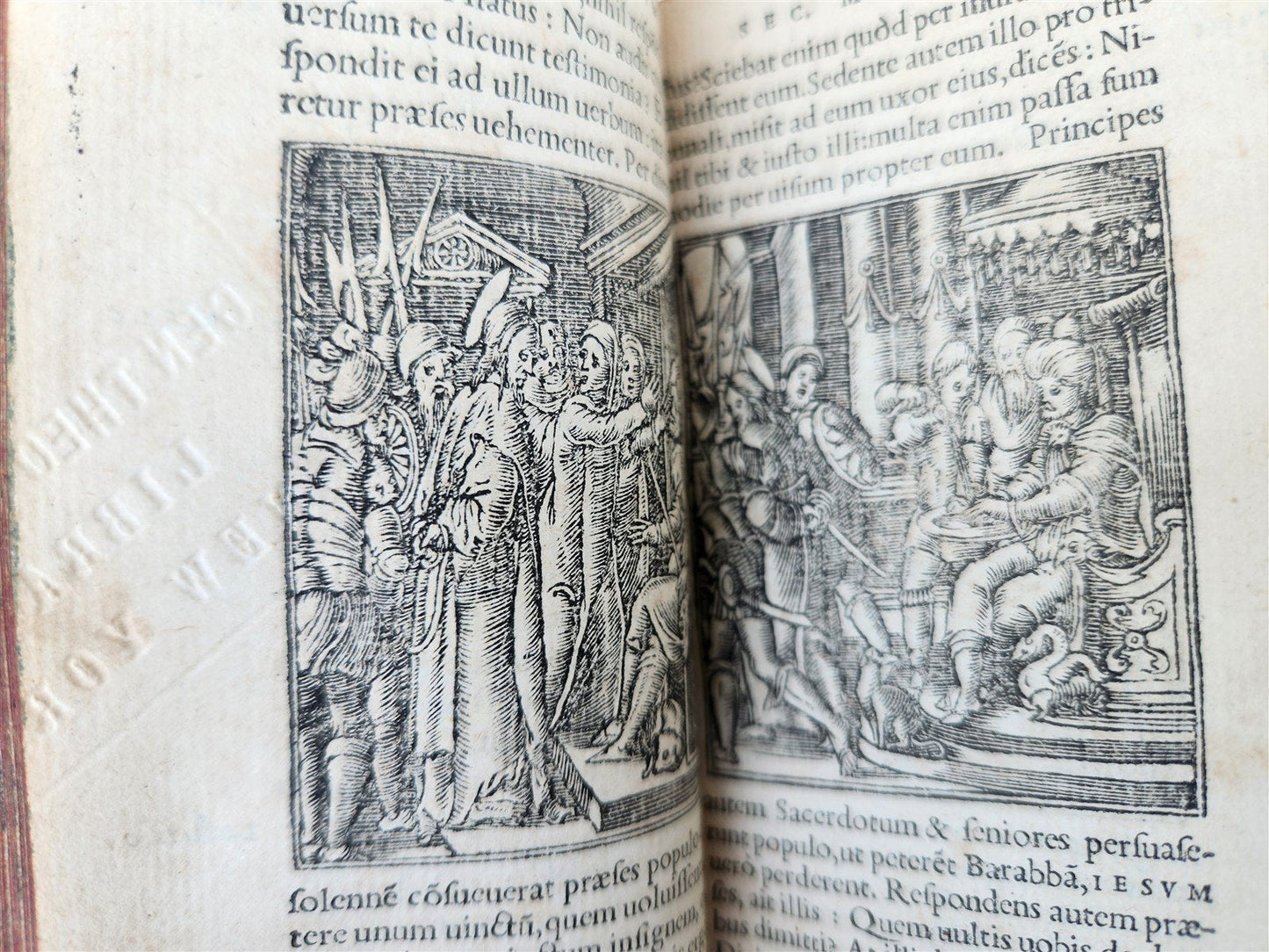 1549 BIBLE in LATIN ILLUSTRATED w/ 108 WOODCUTS antique RARE pocket size
