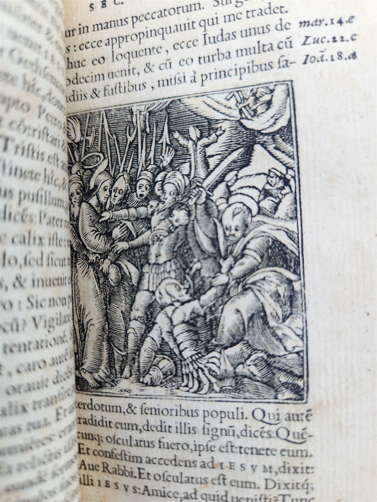 1549 BIBLE in LATIN ILLUSTRATED w/ 108 WOODCUTS antique RARE pocket size