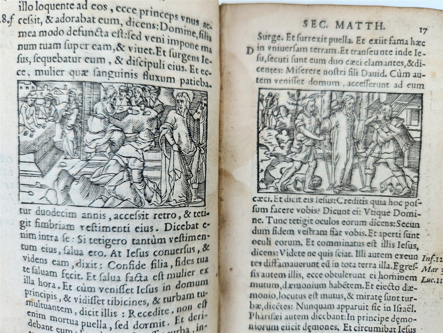 16th century BIBLE in LATIN ILLUSTRATED antique pocket size NEW TESTAMENT