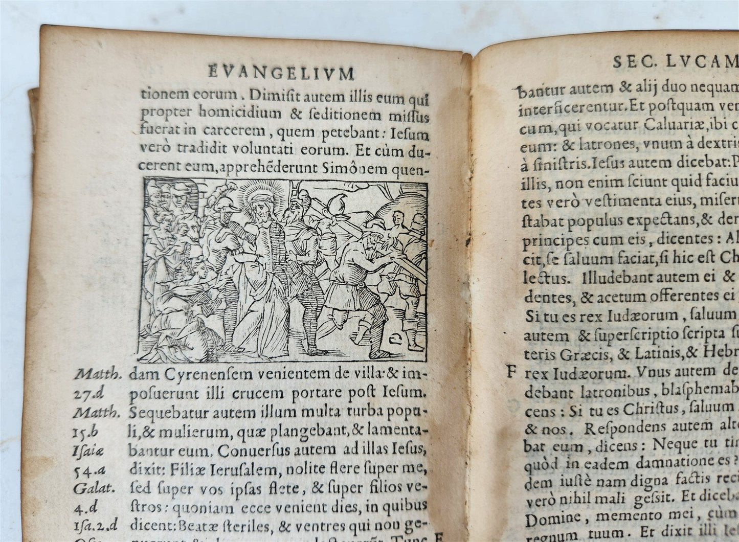 16th century BIBLE in LATIN ILLUSTRATED antique pocket size NEW TESTAMENT