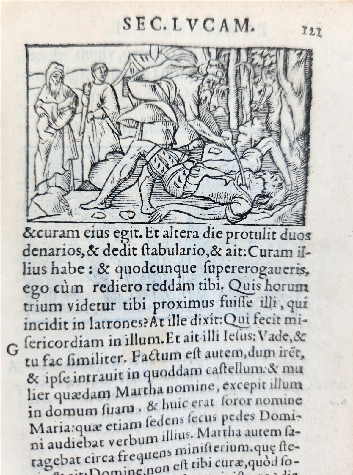 16th century BIBLE in LATIN ILLUSTRATED antique pocket size NEW TESTAMENT