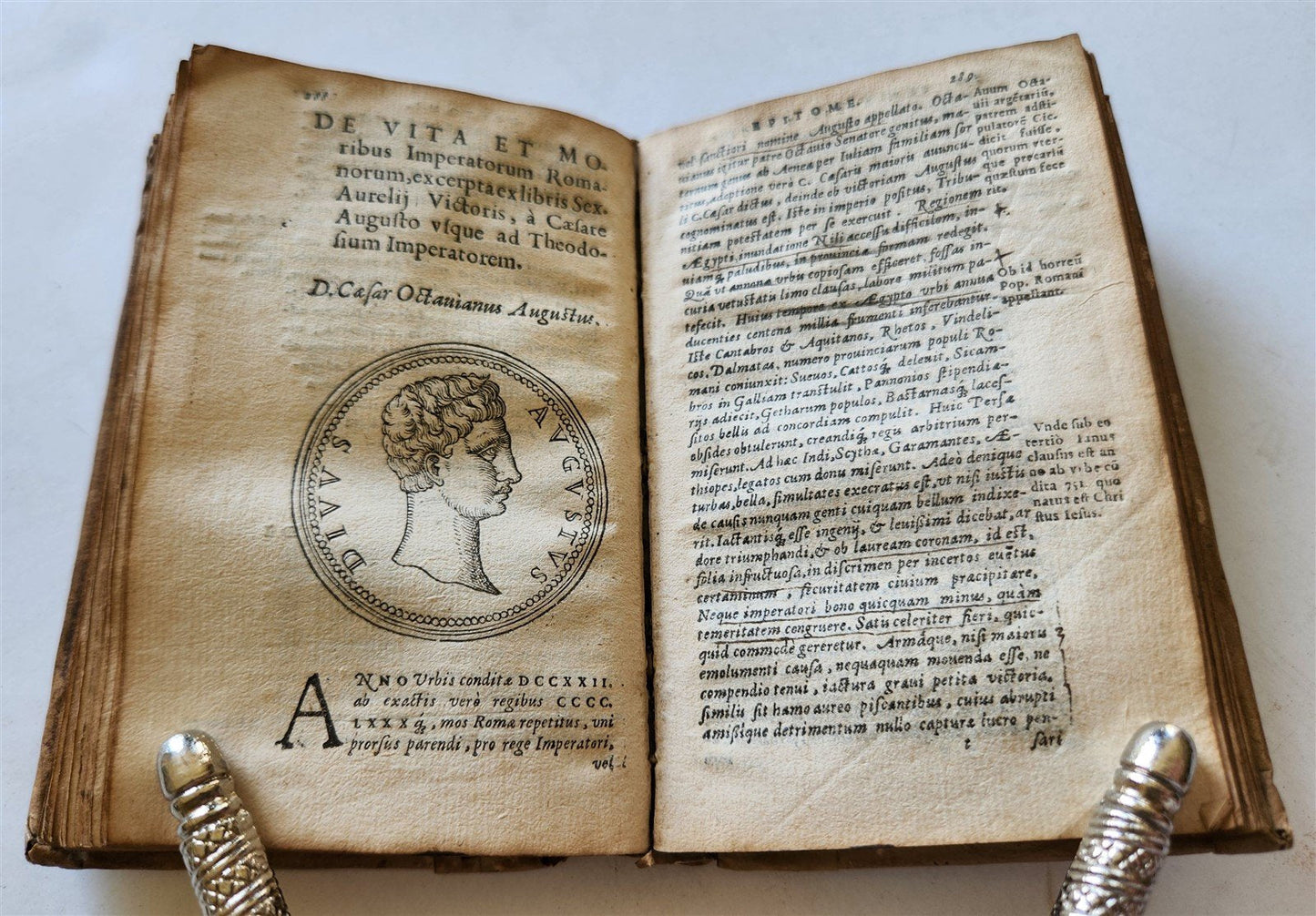 1568 HISTORY by POMPEY TROGUE antique ILLUSTRATED w/ ROMAN EMPERORS PORTRAITS