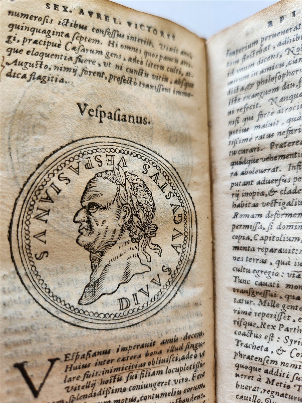 1568 HISTORY by POMPEY TROGUE antique ILLUSTRATED w/ ROMAN EMPERORS PORTRAITS