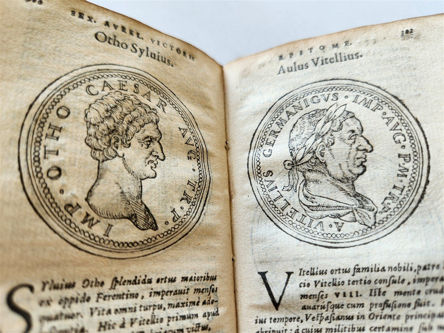 1568 HISTORY by POMPEY TROGUE antique ILLUSTRATED w/ ROMAN EMPERORS PORTRAITS