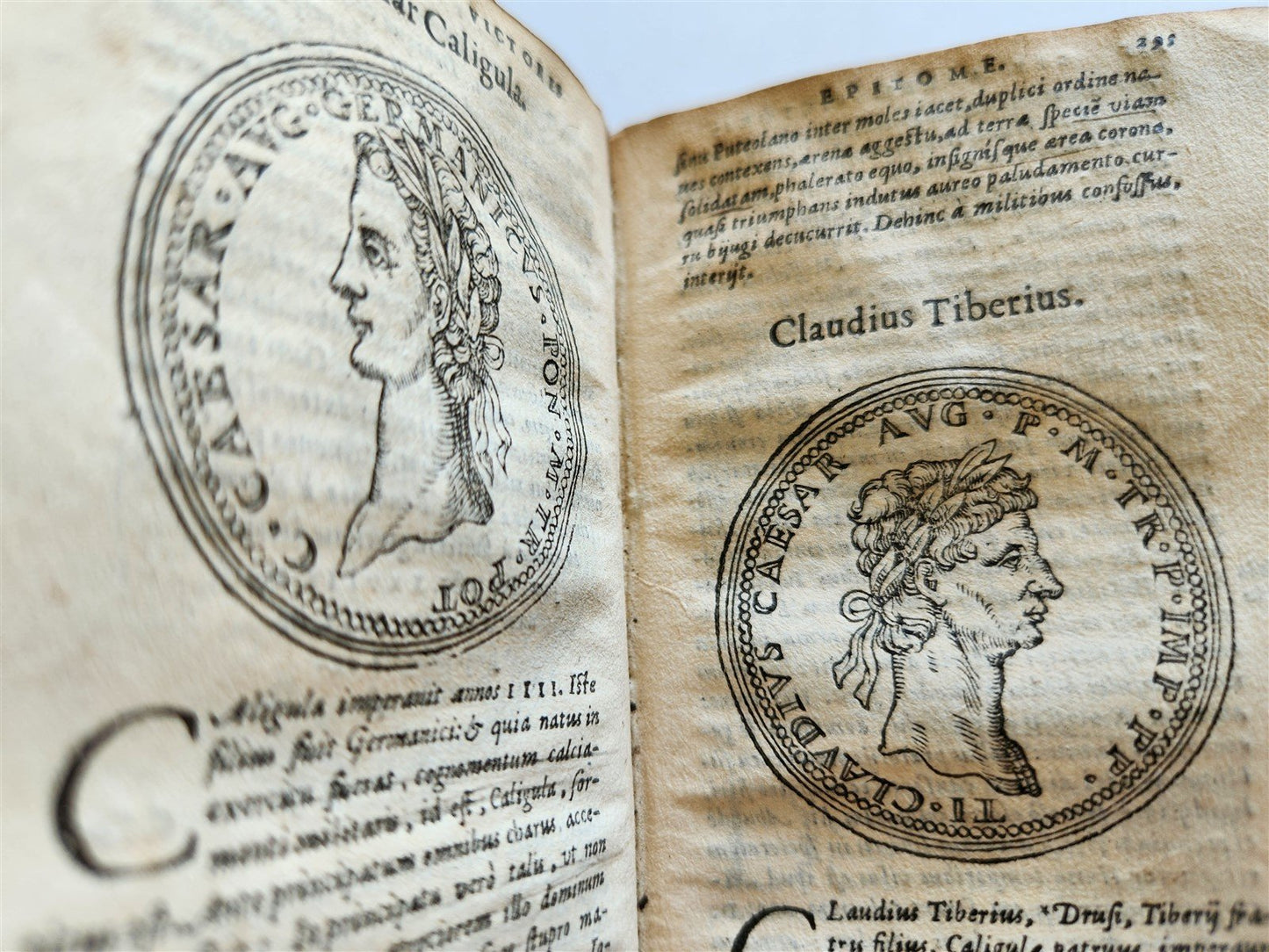 1568 HISTORY by POMPEY TROGUE antique ILLUSTRATED w/ ROMAN EMPERORS PORTRAITS
