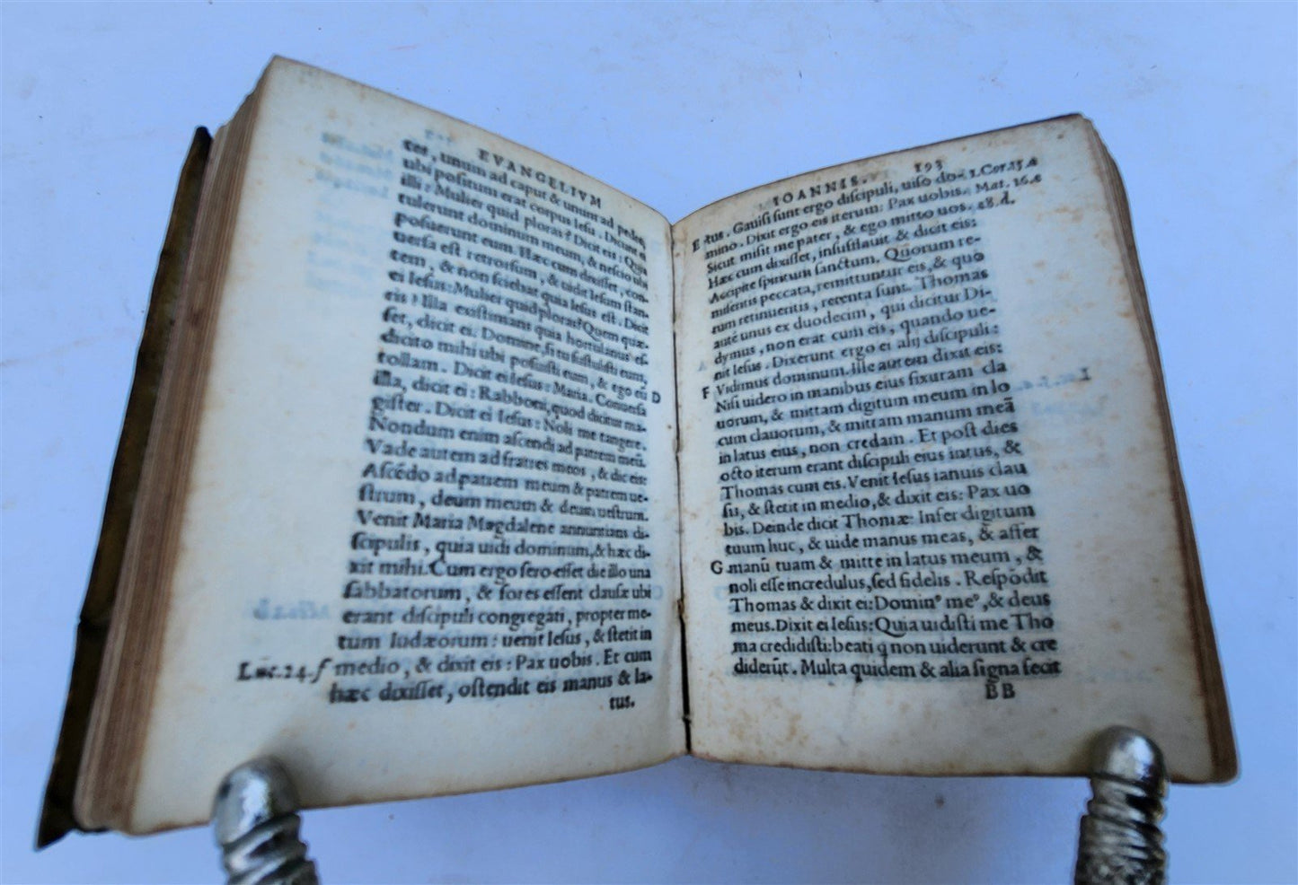 1548 BIBLE in LATIN NEW TESTAMENT antique RARE POCKET SIZE BIBLIA VELLUM BINDING