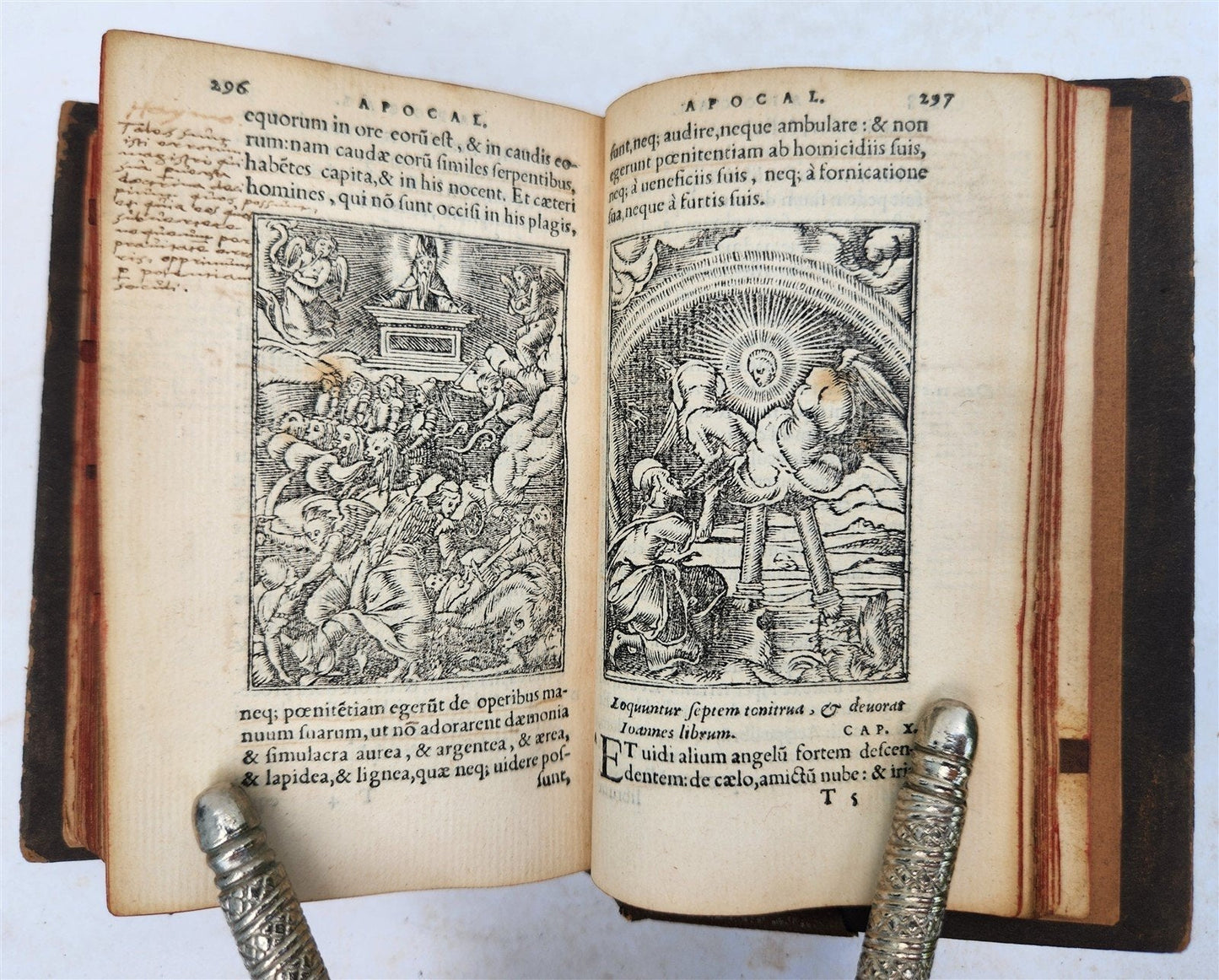 1557 BIBLE in LATIN FULLY ILLUSTRATED antique RARE pocket size NEW TESTAMENT