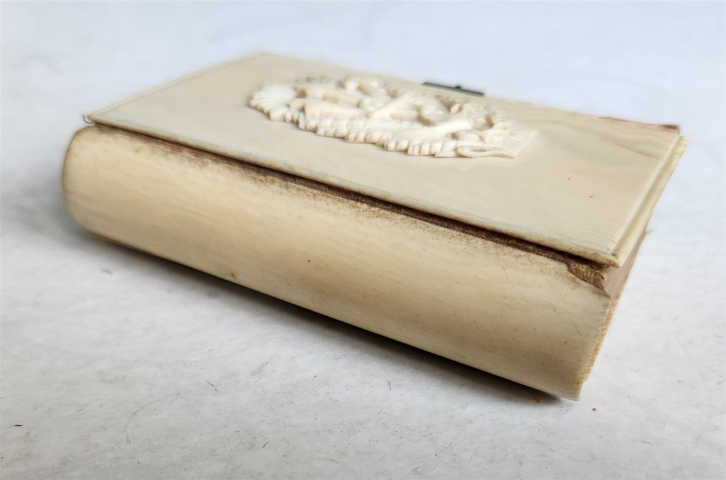 1870 BONE BINDING CATHOLIC PRAYER BOOK in FRENCH & LATIN antique