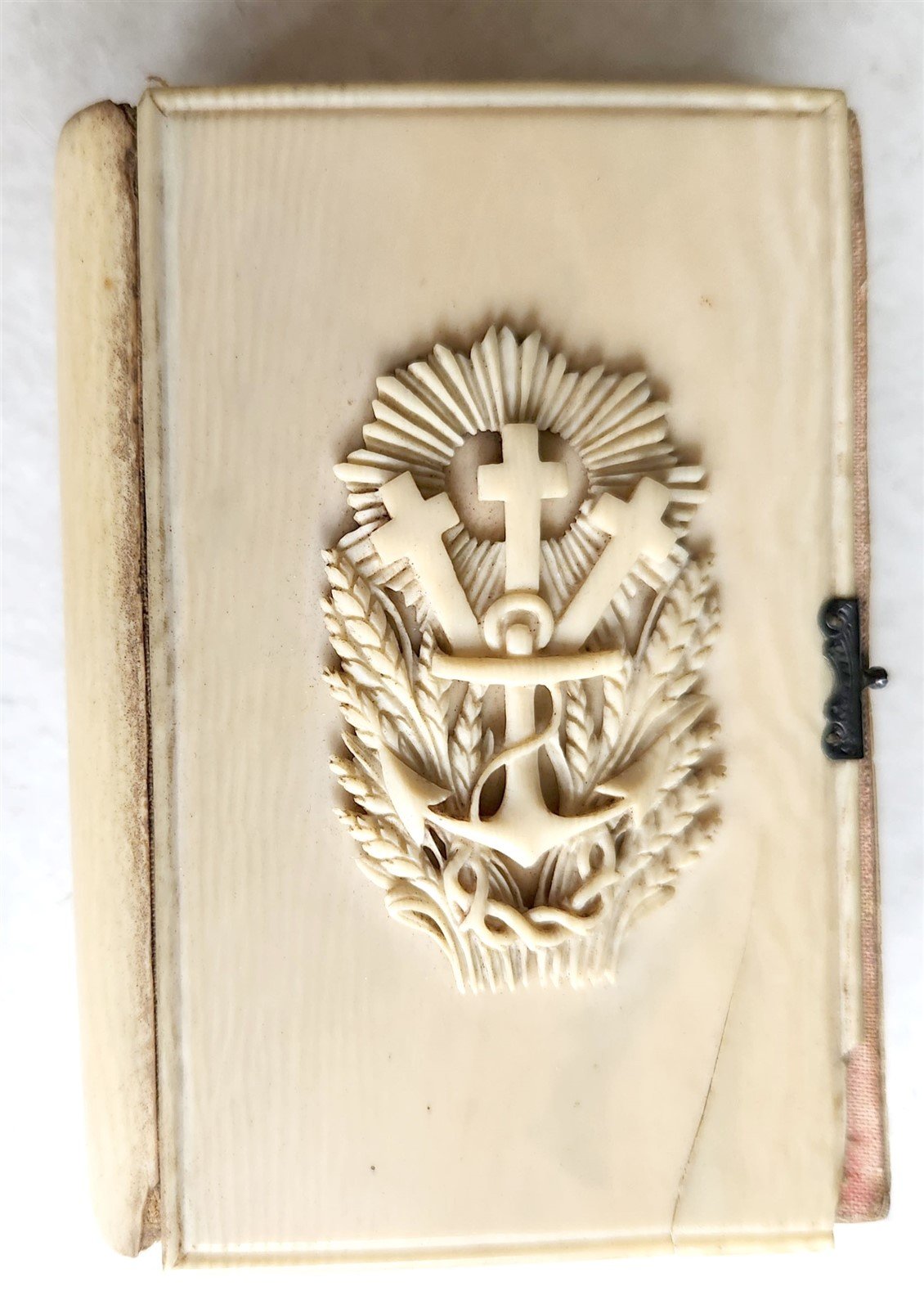 1870 BONE BINDING CATHOLIC PRAYER BOOK in FRENCH & LATIN antique