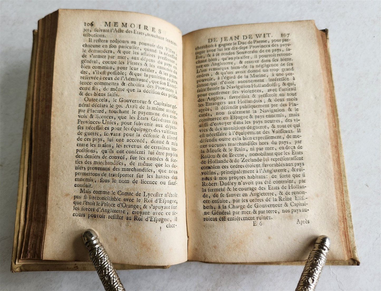 1709 MEMOIRES de JEAN de WIT Grand Pensionnaire de HOLLANDE antique VELLUM