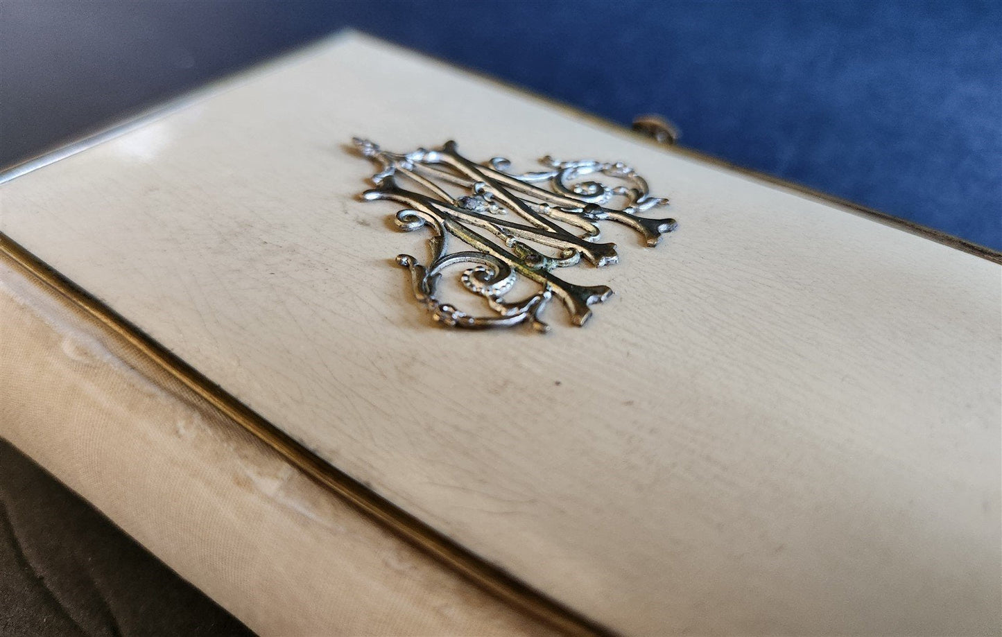 1879 PRAYER BOOK in FRENCH antique METAL DECORATED BINDING - PAROISSIEN ROMAIN