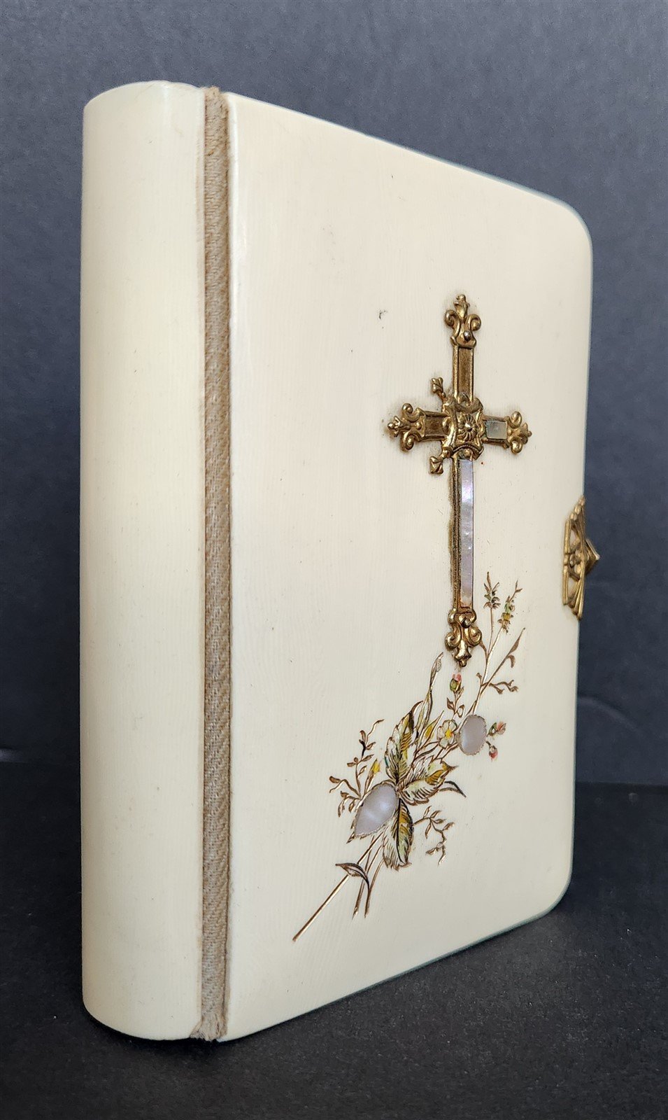 1890s PRAYER BOOK in GERMAN antique NICE BINDING w/ APPLIED BRASS CROSS