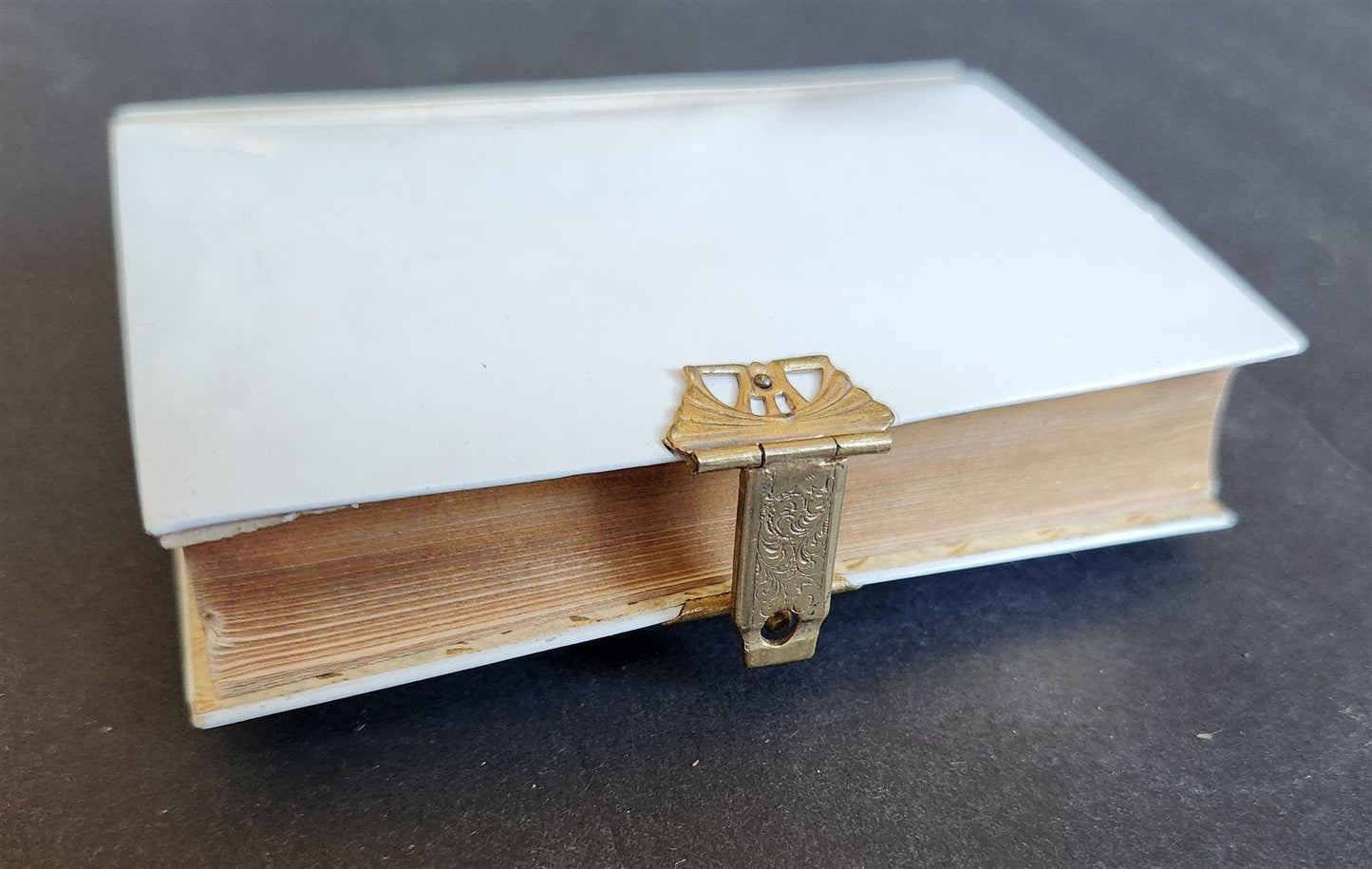 1899 PRAYER BOOK in GERMAN antique NICE BINDING w/ APPLIED CROSS DECORATION