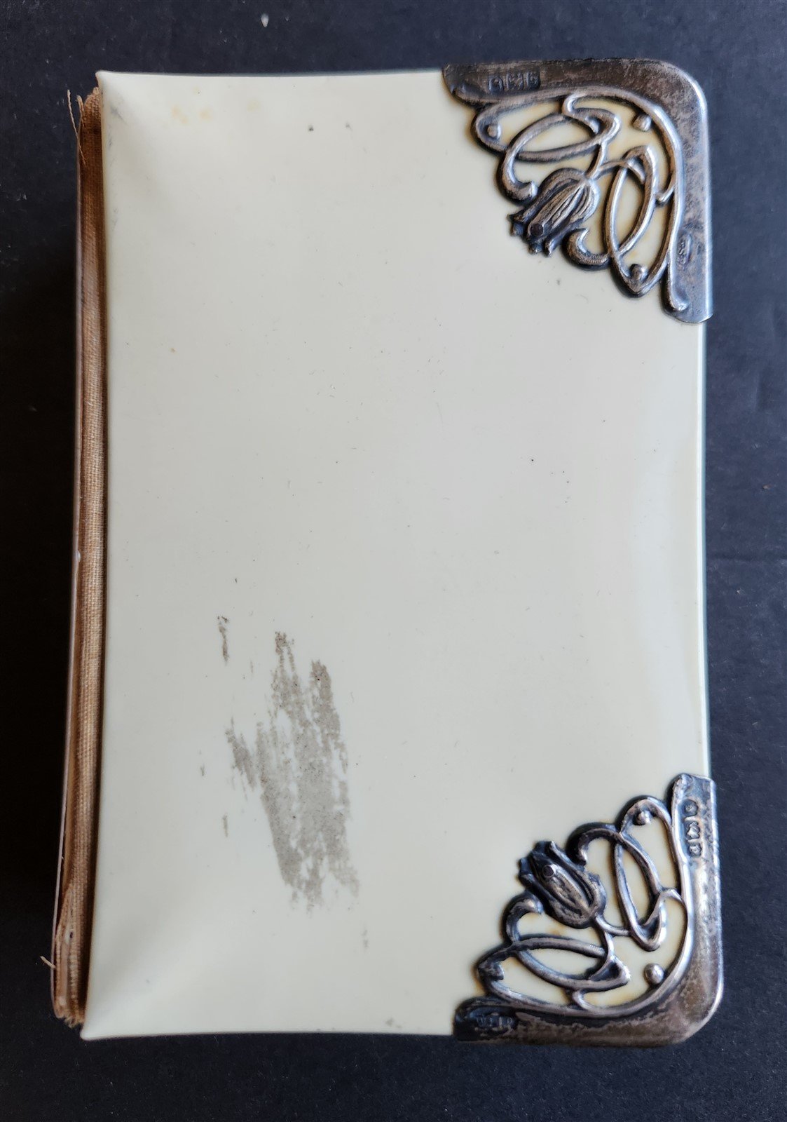 1890s COMMON PRAYER BOOK in ENGLISH antique SILVER DECORATED NICE BINDING