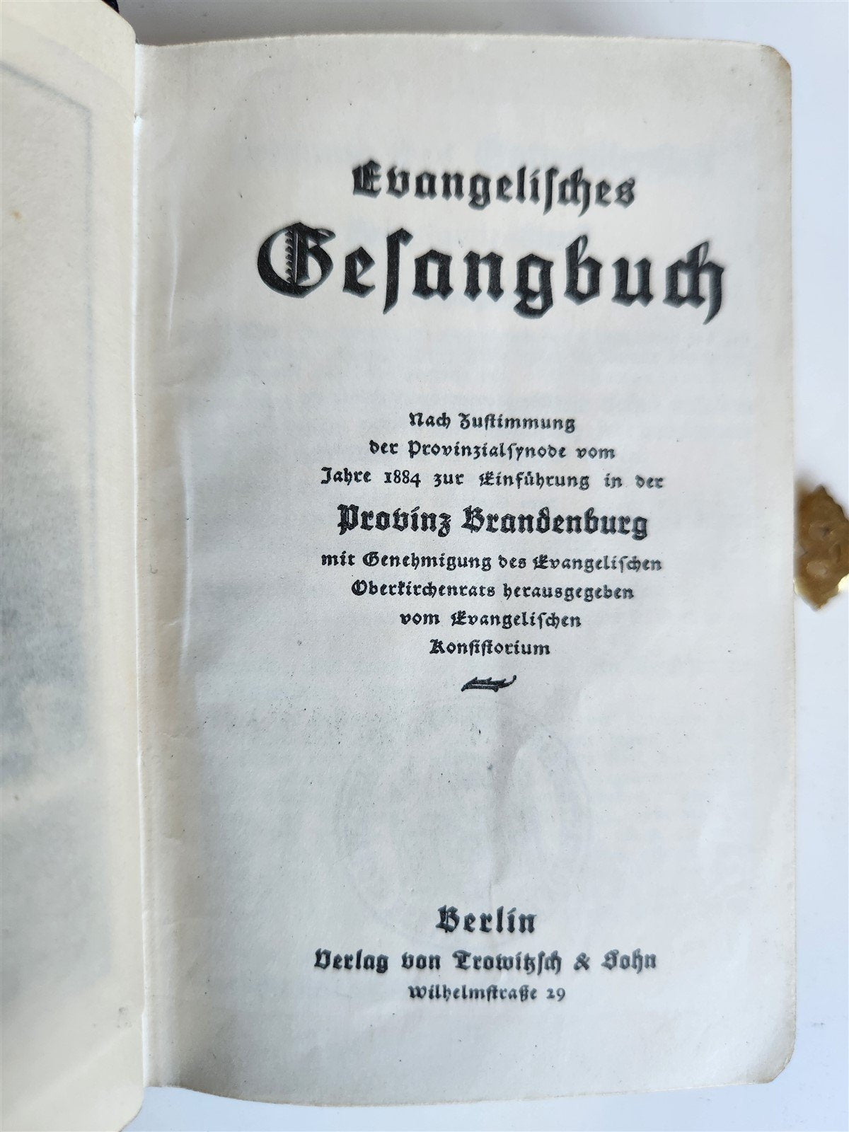 1900s GERMAN HYMNAL antique VELVET BINDING w/ MOTHER OF PEARL DECORATION