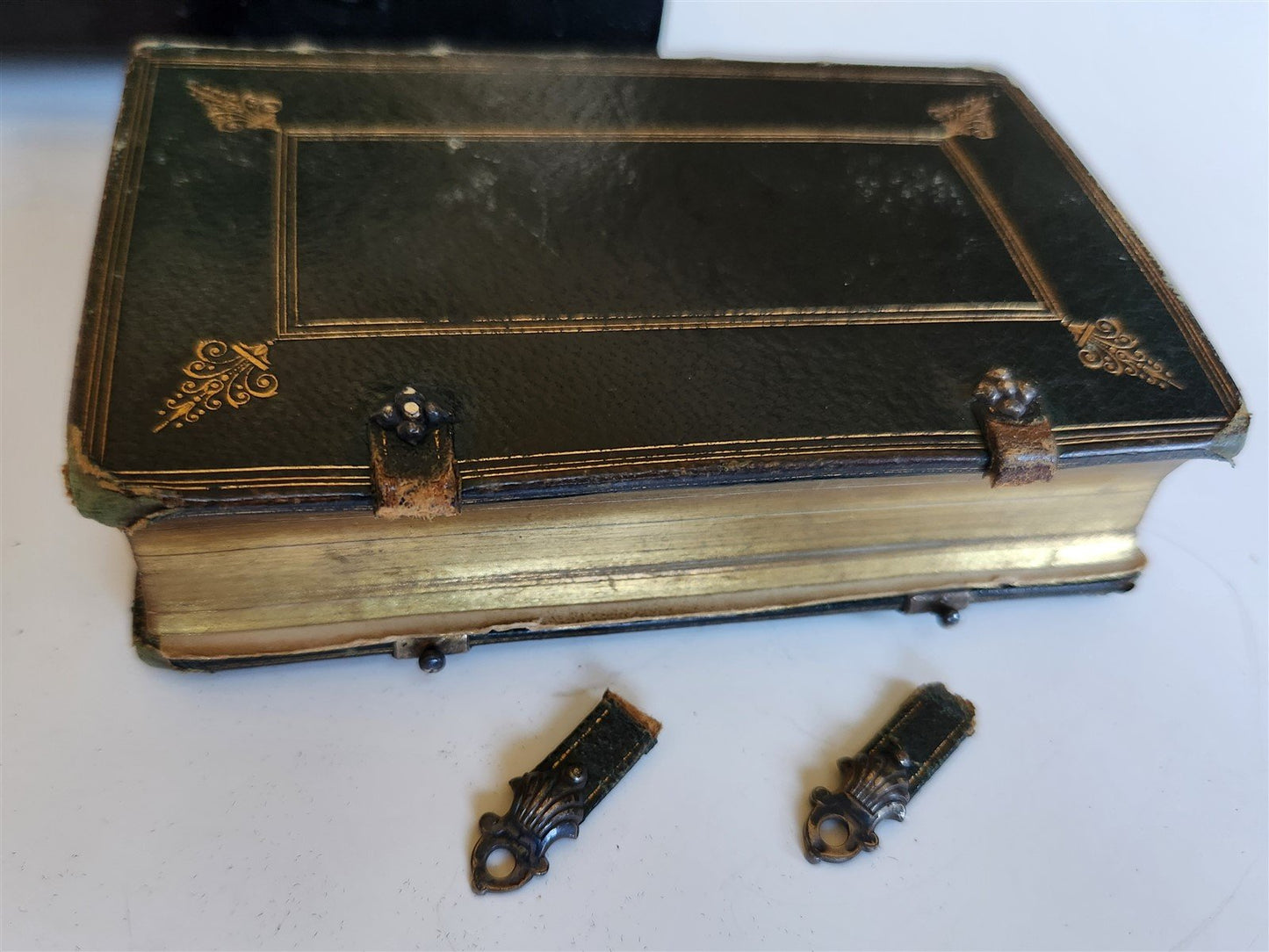 1840s PAROSSIEN ROMAIN antique FRENCH DEVOTIONAL BOOK w/ BOX