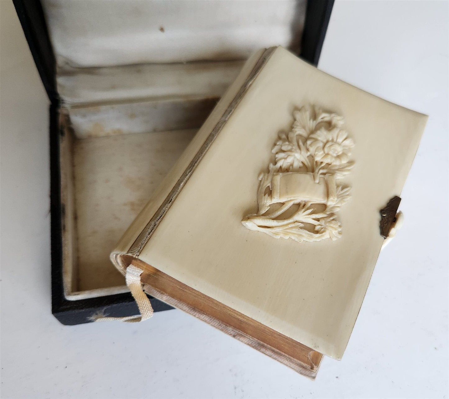 1880s PAROISSIEN ROMAIN antique BEAUTIFUL DECORATION BINDING APPLIED BONE DESIGN