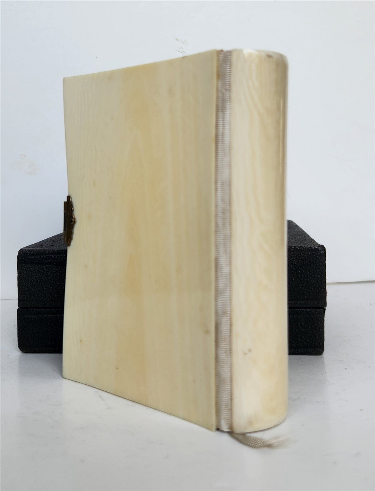 1880s PAROISSIEN ROMAIN antique BEAUTIFUL DECORATION BINDING APPLIED BONE DESIGN