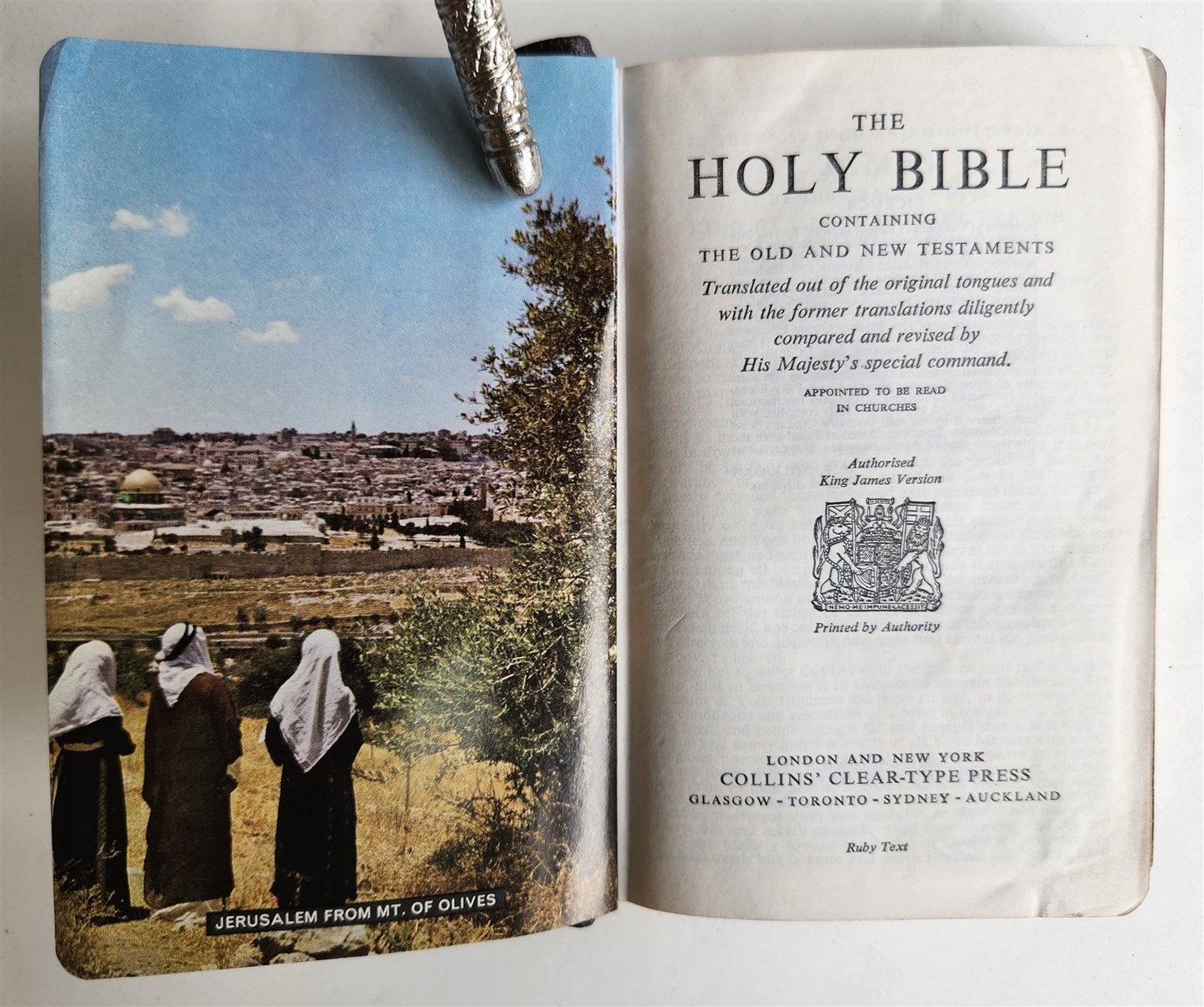 1950s BIBLE in ENGLISH w/ HOLY LAND PHOTOS & MOTHER-OF-PEARL BINDING vintage