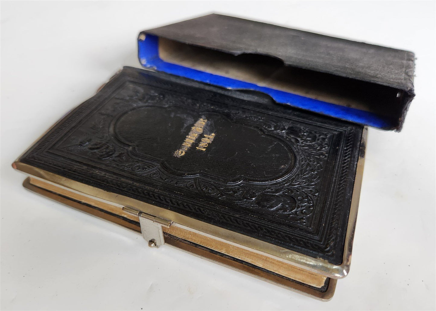 1880s HYMNAL in GERMAN antique DECORATIVE LEATHER BINDING w/ METAL EDGES