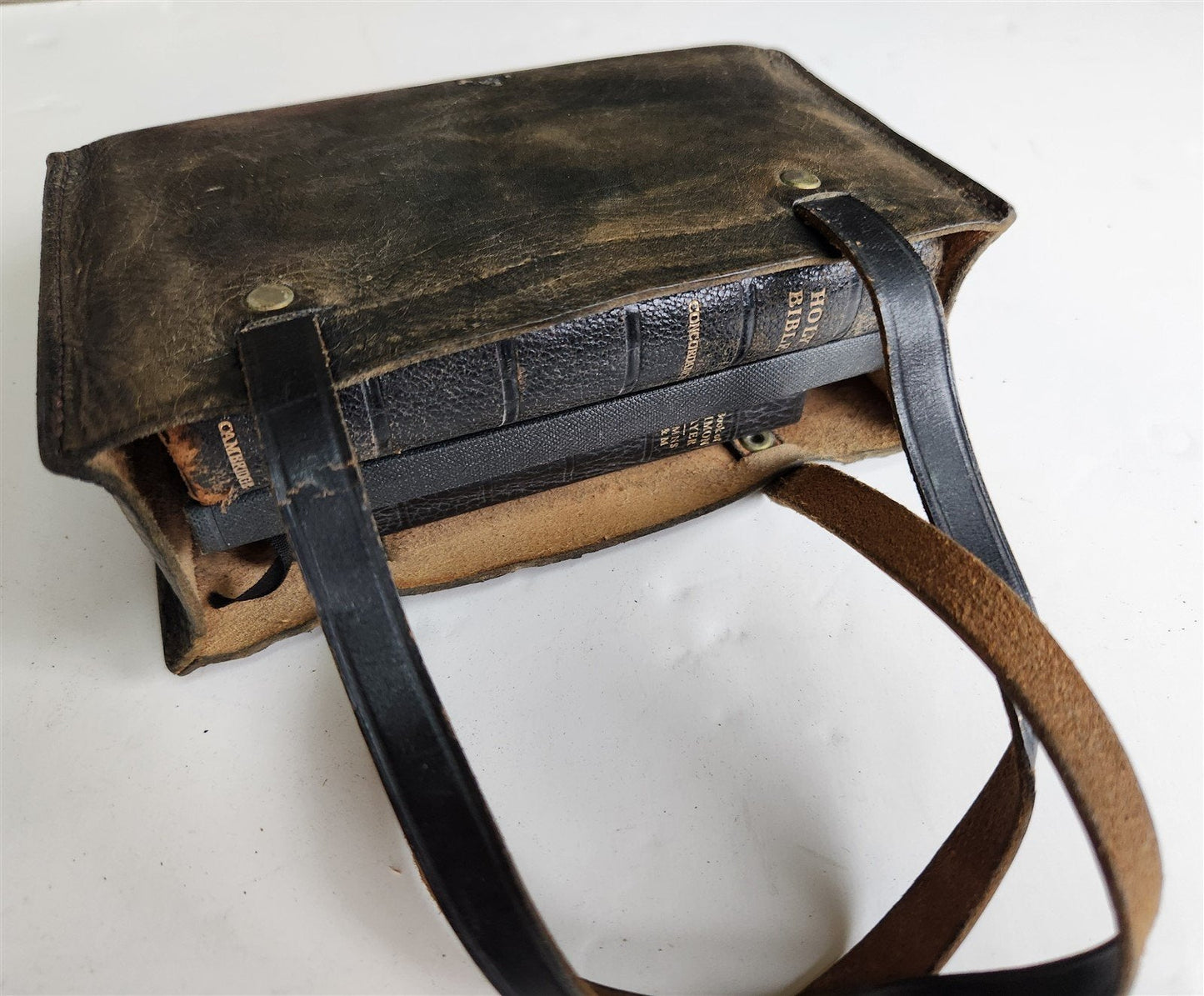 1900s BIBLE CONCORDANCE BOOK OF COMMON PRAYER & APOCRYPHA in ENGLISH antique