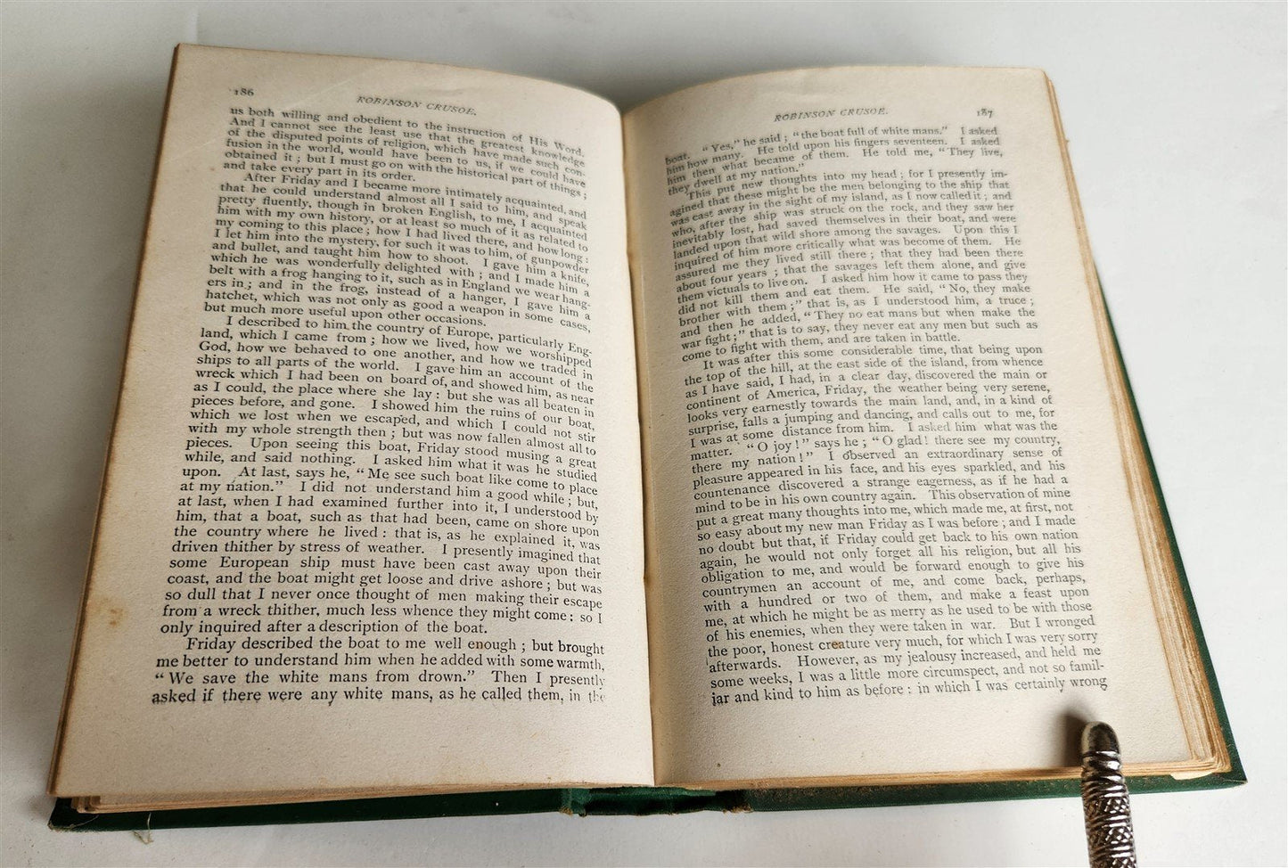 1880 LIFE AND ADVENTURES of ROBINSON CRUSOE by DANIEL DE FOE antique