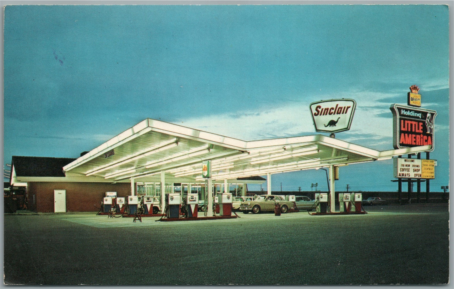 CHEYENNE WY SINCLAIR GAS STATION VINTAGE POSTCARD